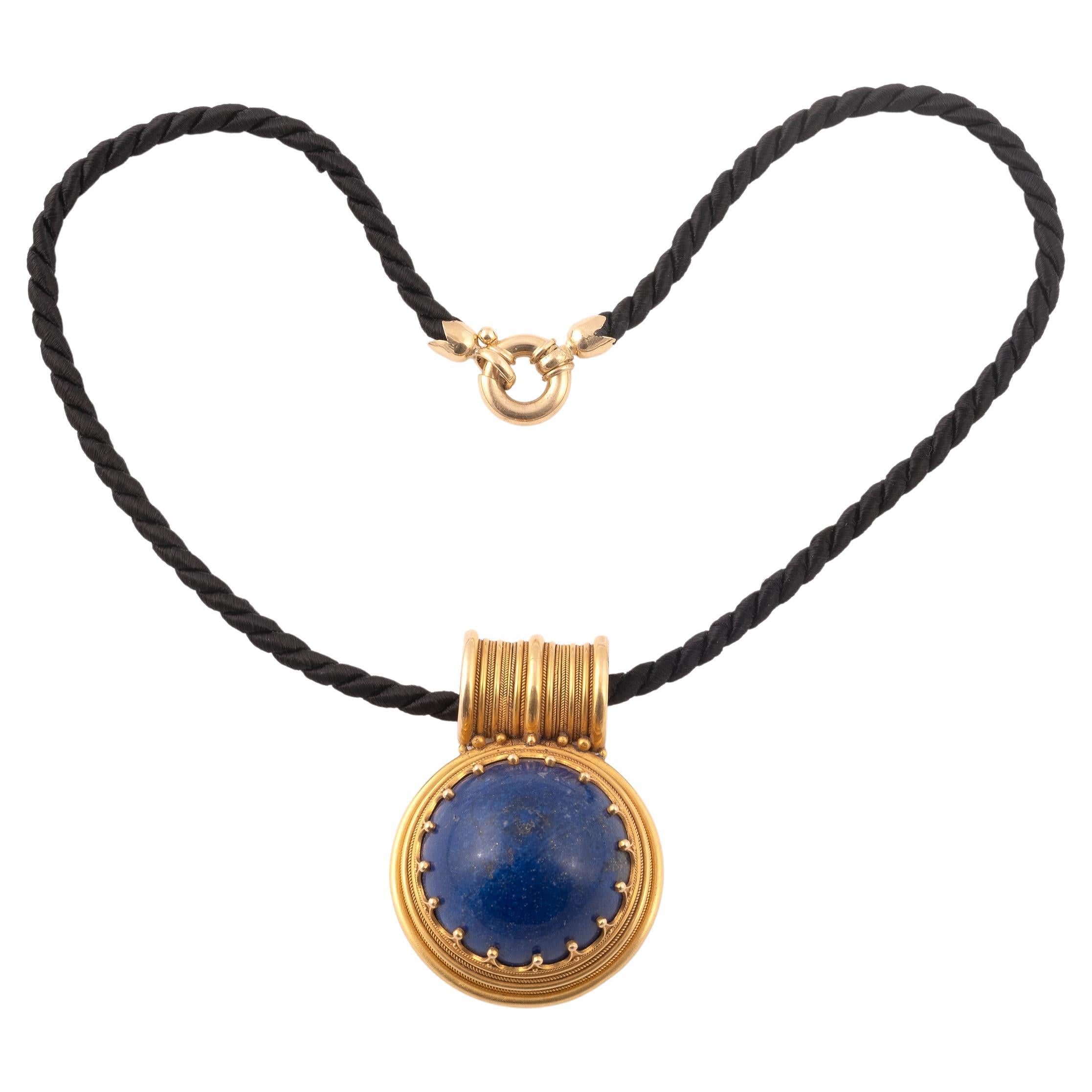 Antique 18 Karat Yellow Gold Lapis Lazuli Cabochon Etruscan Style Pendant In Excellent Condition In Firenze, IT