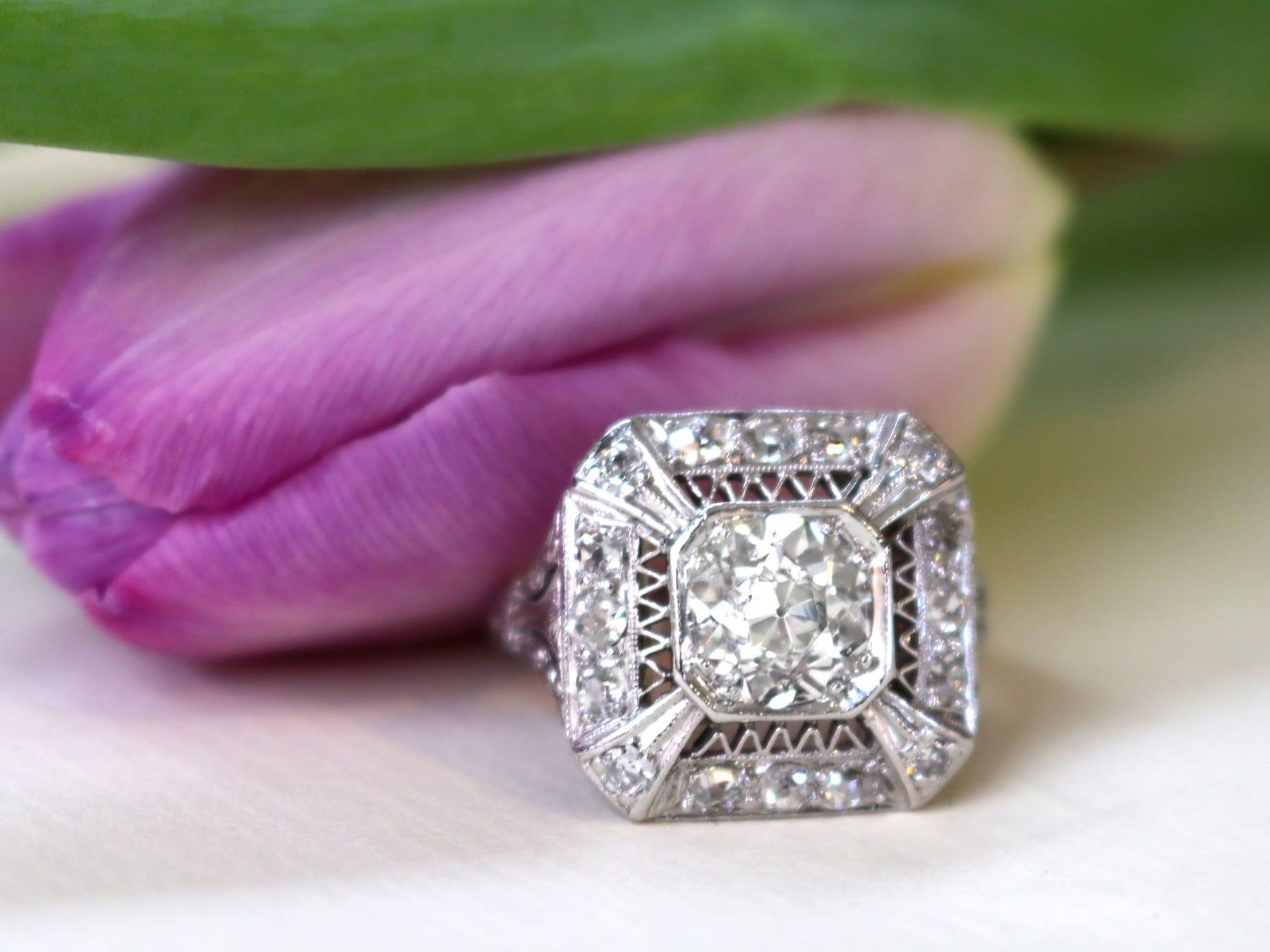 Women's or Men's Antique 1.80 Carat Diamond and Platinum Cocktail Ring For Sale