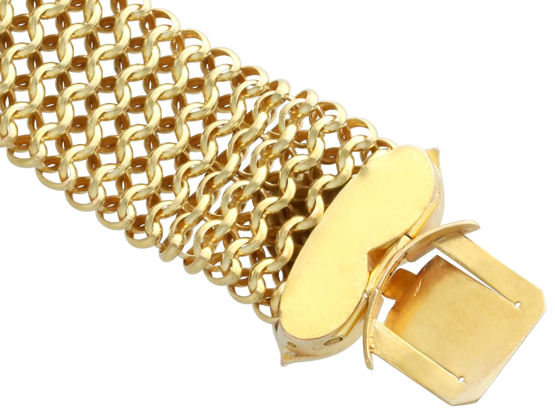 Bracelet ancien en or jaune 21 carats et turquoise de 1,80 carat, c. 1850 en vente 5