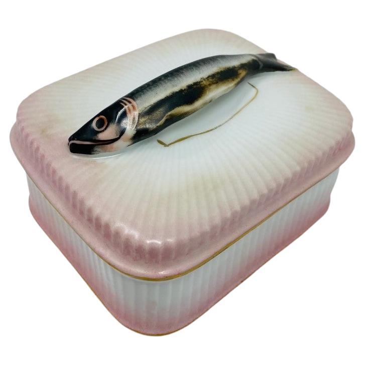 Boîte à sardine à couvercle en porcelaine autrichienne peinte à la main des années 1800