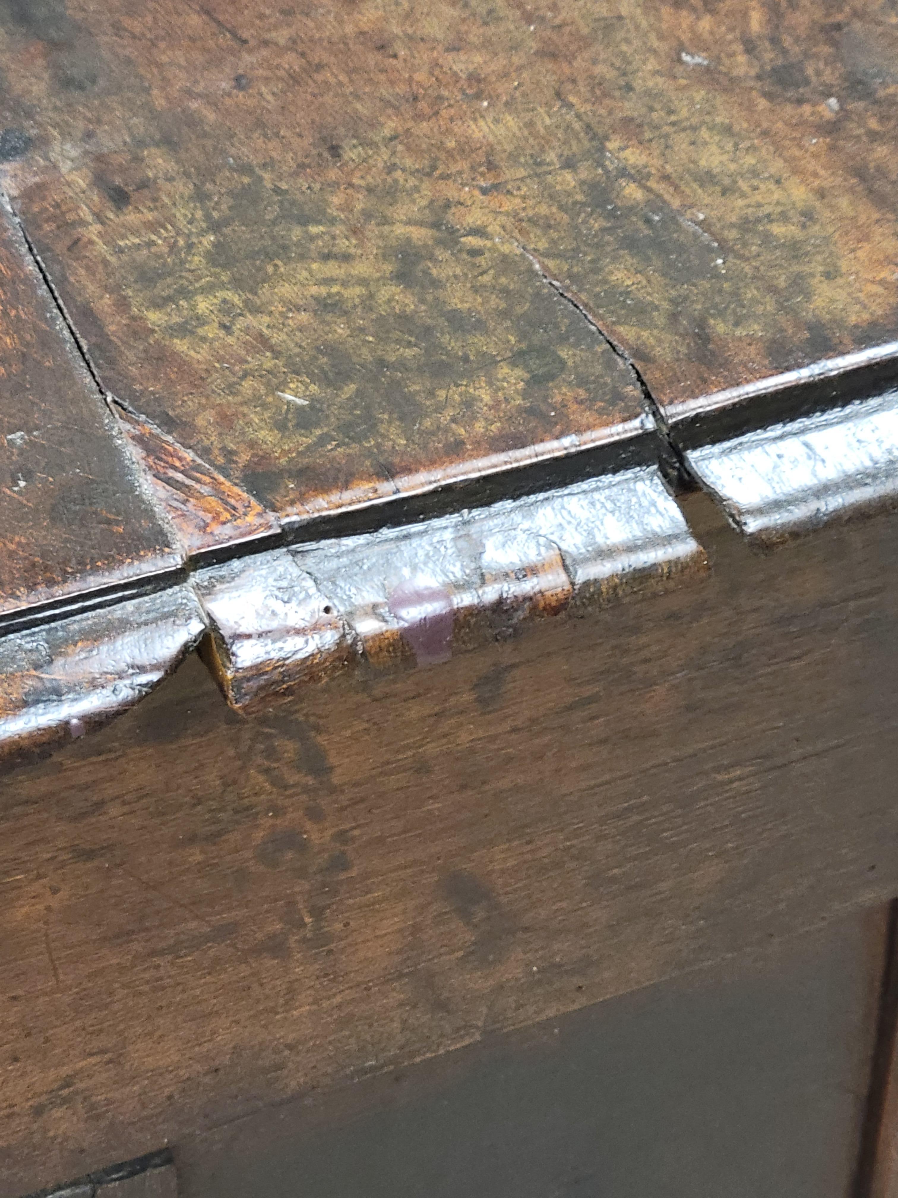 Antike 1800er Englisch geschnitzt Eiche Coffer Storage Trunk Box im Angebot 1