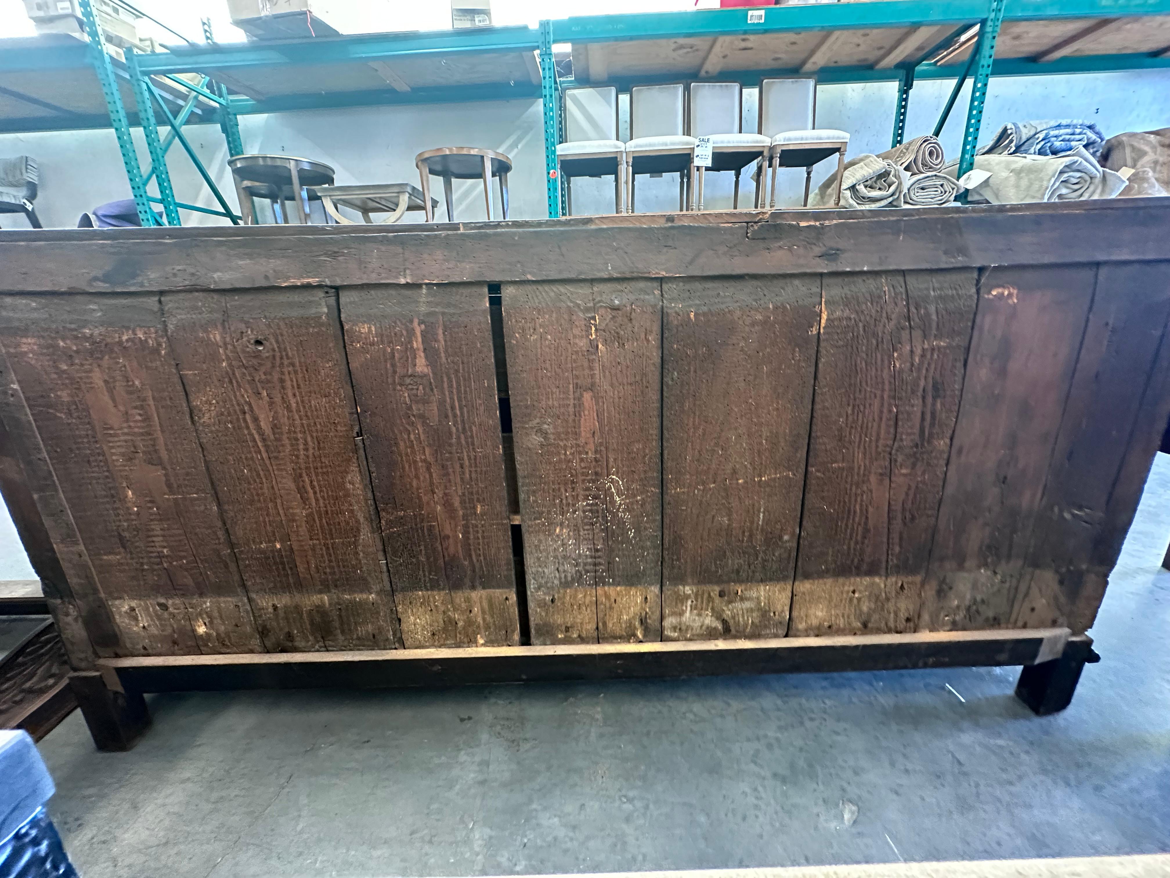 Antico comò inglese del 1800 in Oak con cassetti e ante in vendita 4