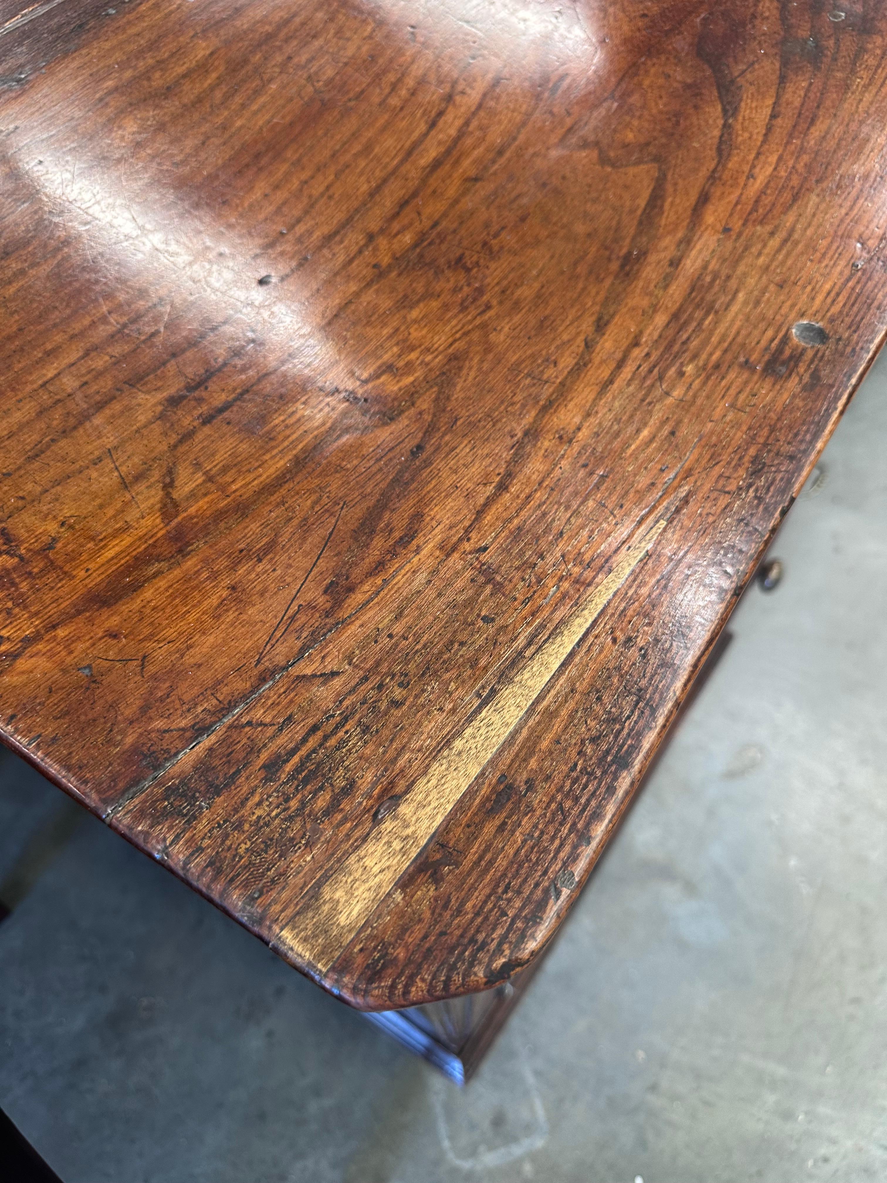Antico comò inglese del 1800 in Oak con cassetti e ante in vendita 3