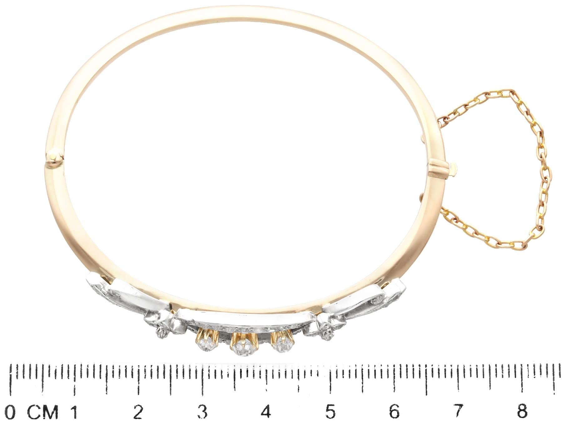 Bracelet jonc ancien en or rose 12 carats et diamants 1,80 carat en vente 1