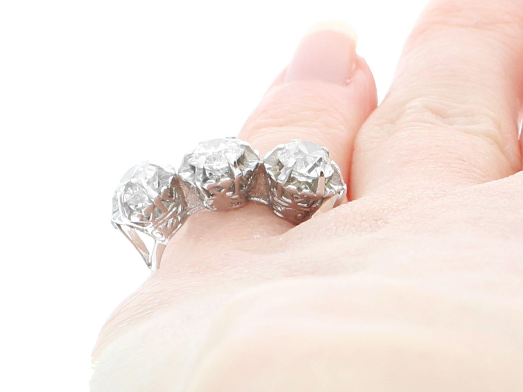 1920s 1.81 Carat Diamond Trilogy Ring in Palladium For Sale 3