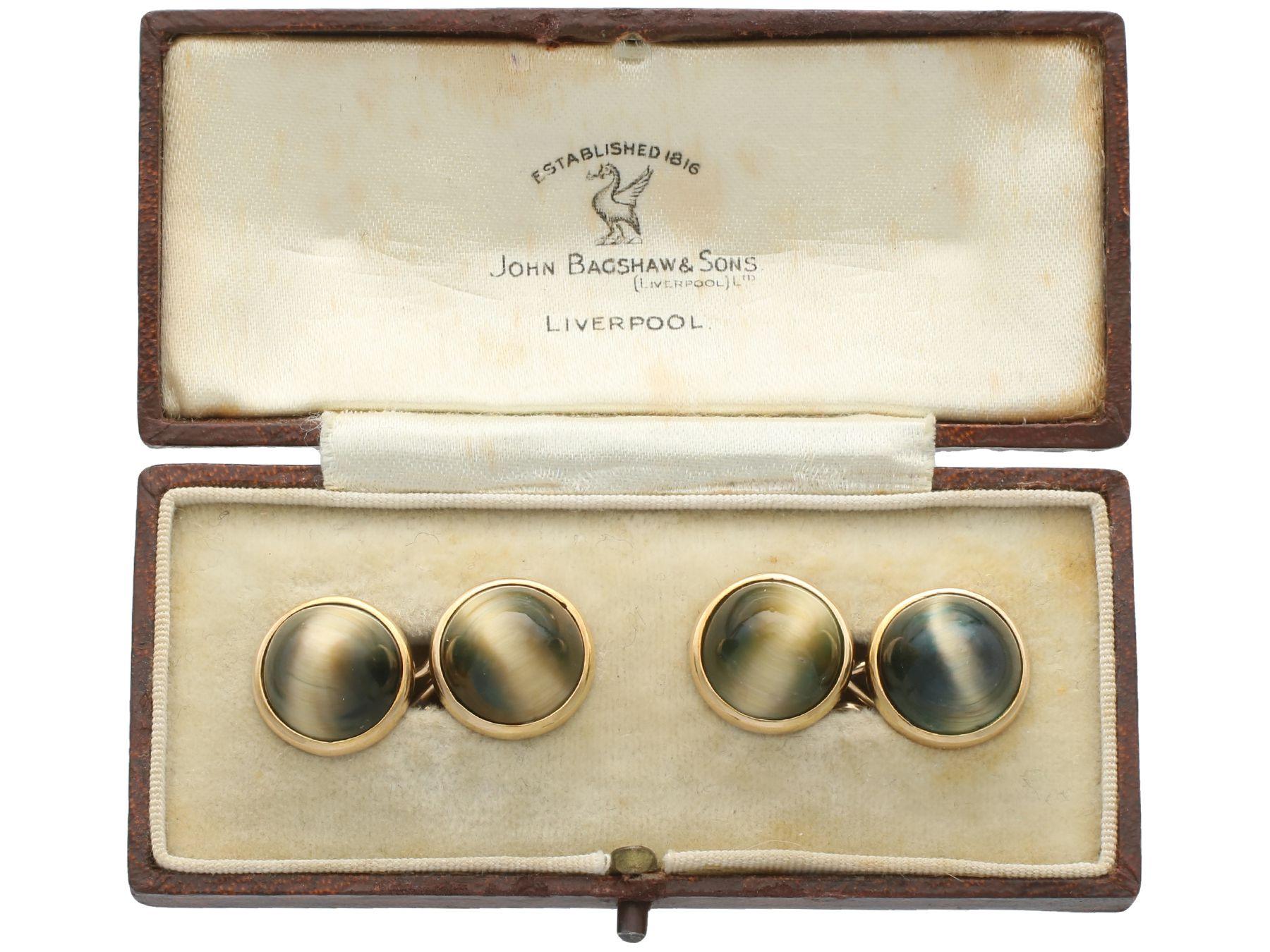 Antique Boxed 18.20 Carat Tigers Eye and Yellow Gold Cufflinks For Sale 4