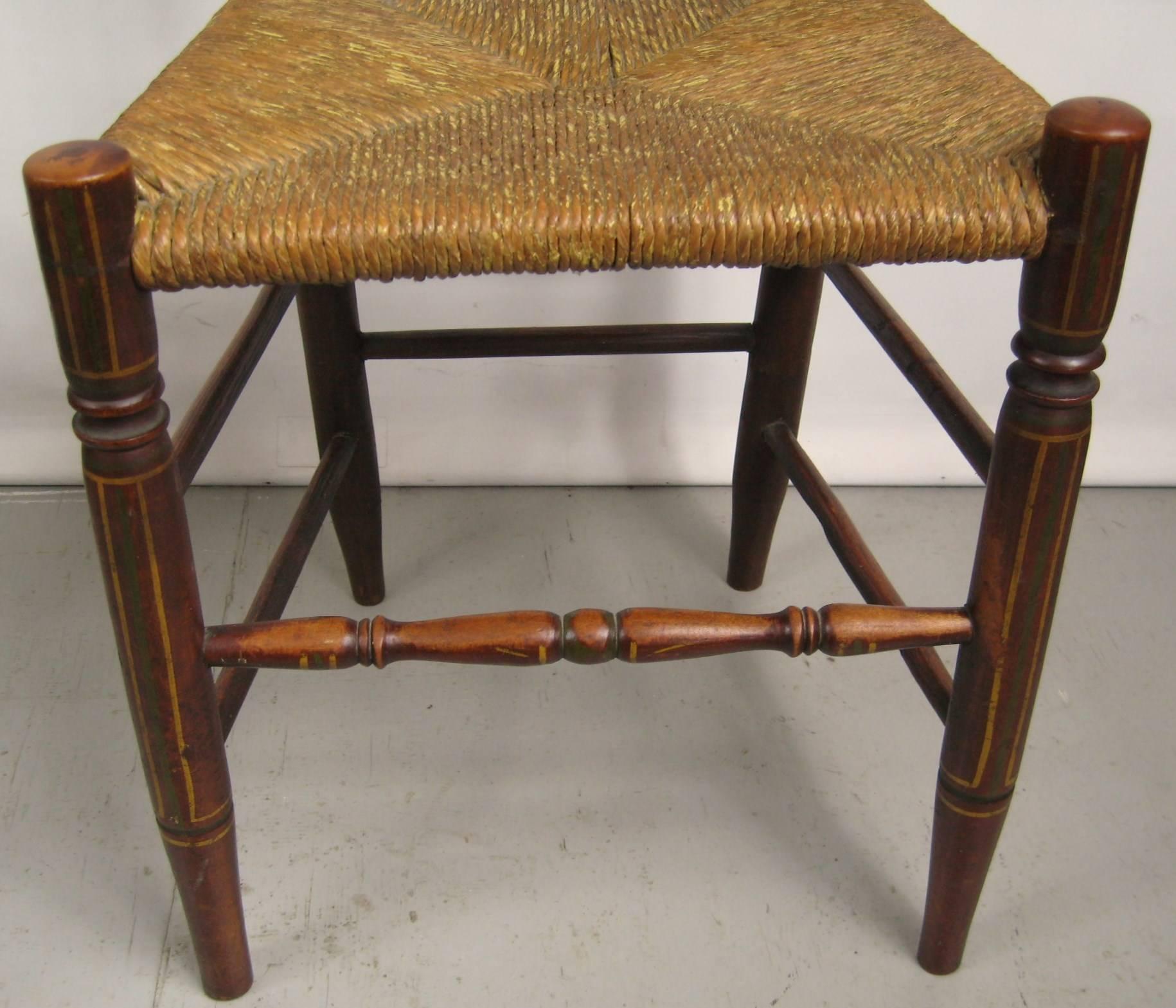 Antique 1820s Set of Six Ladder Back Chairs Rush Seat Paint Decorated  In Good Condition For Sale In Wallkill, NY