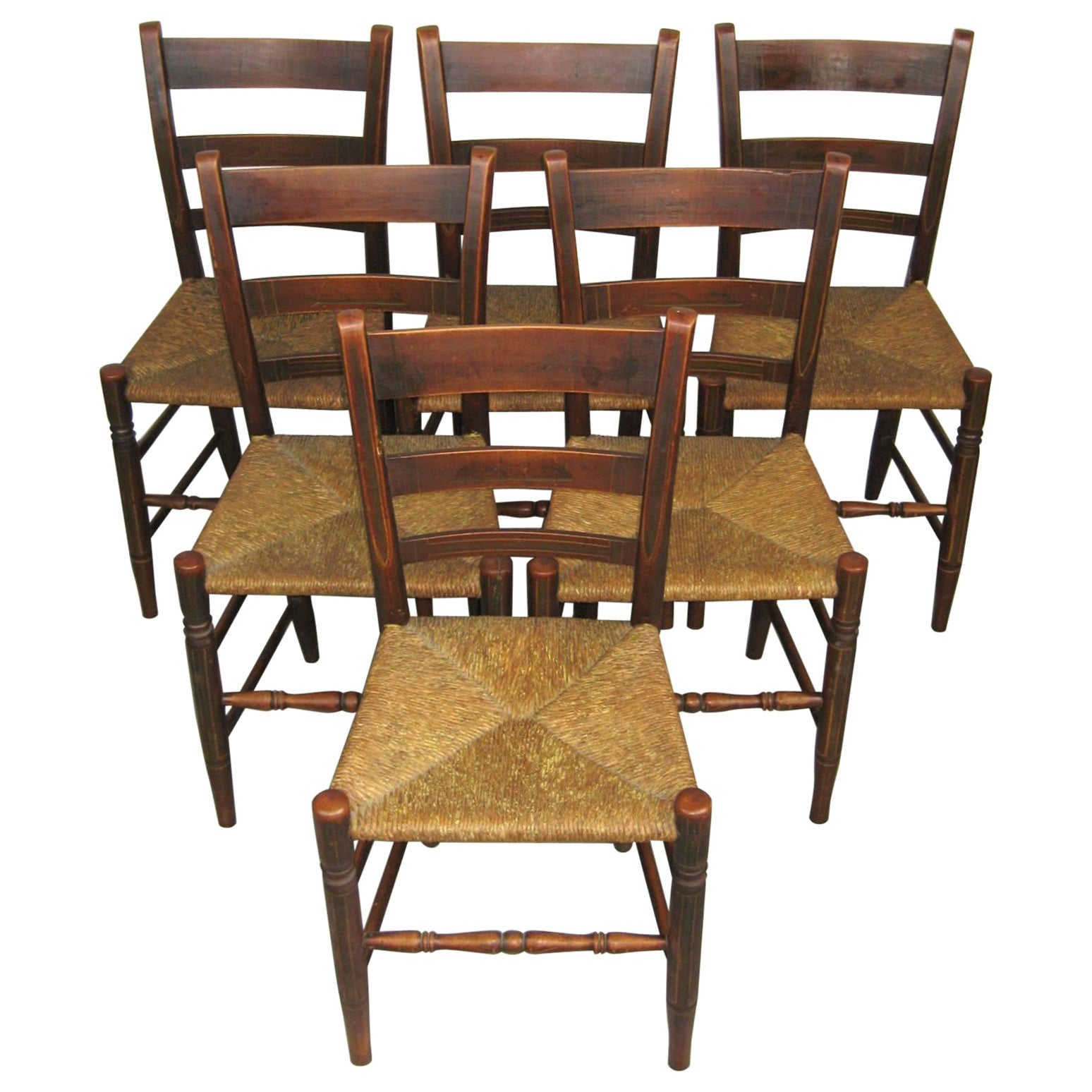 Ensemble ancien de six chaises à dossier en échelle Rush Seat des années 1820, décorées de peintures en vente