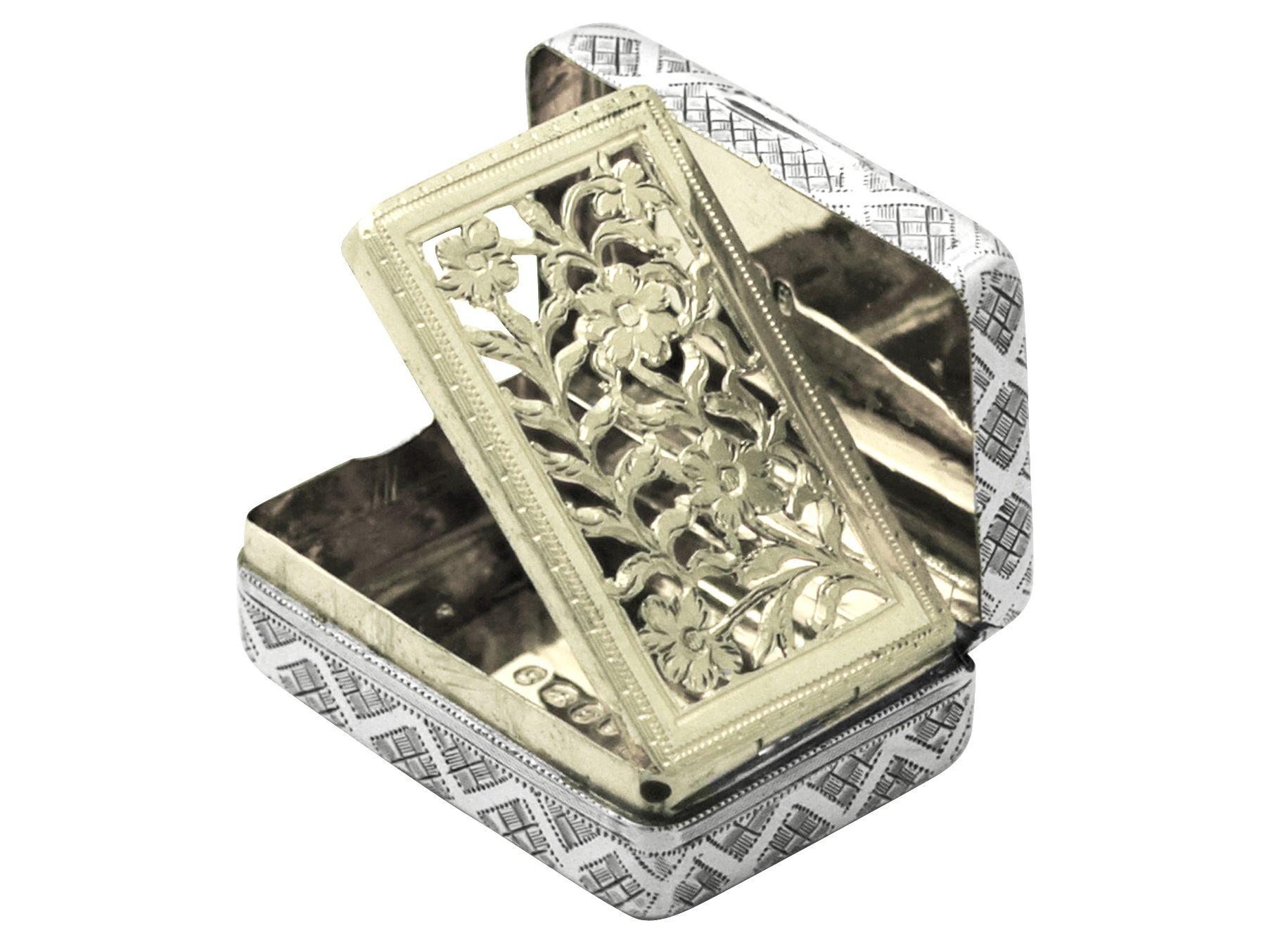 Argento William Edwards Antico 1822 Vinaigrette in argento sterling in vendita