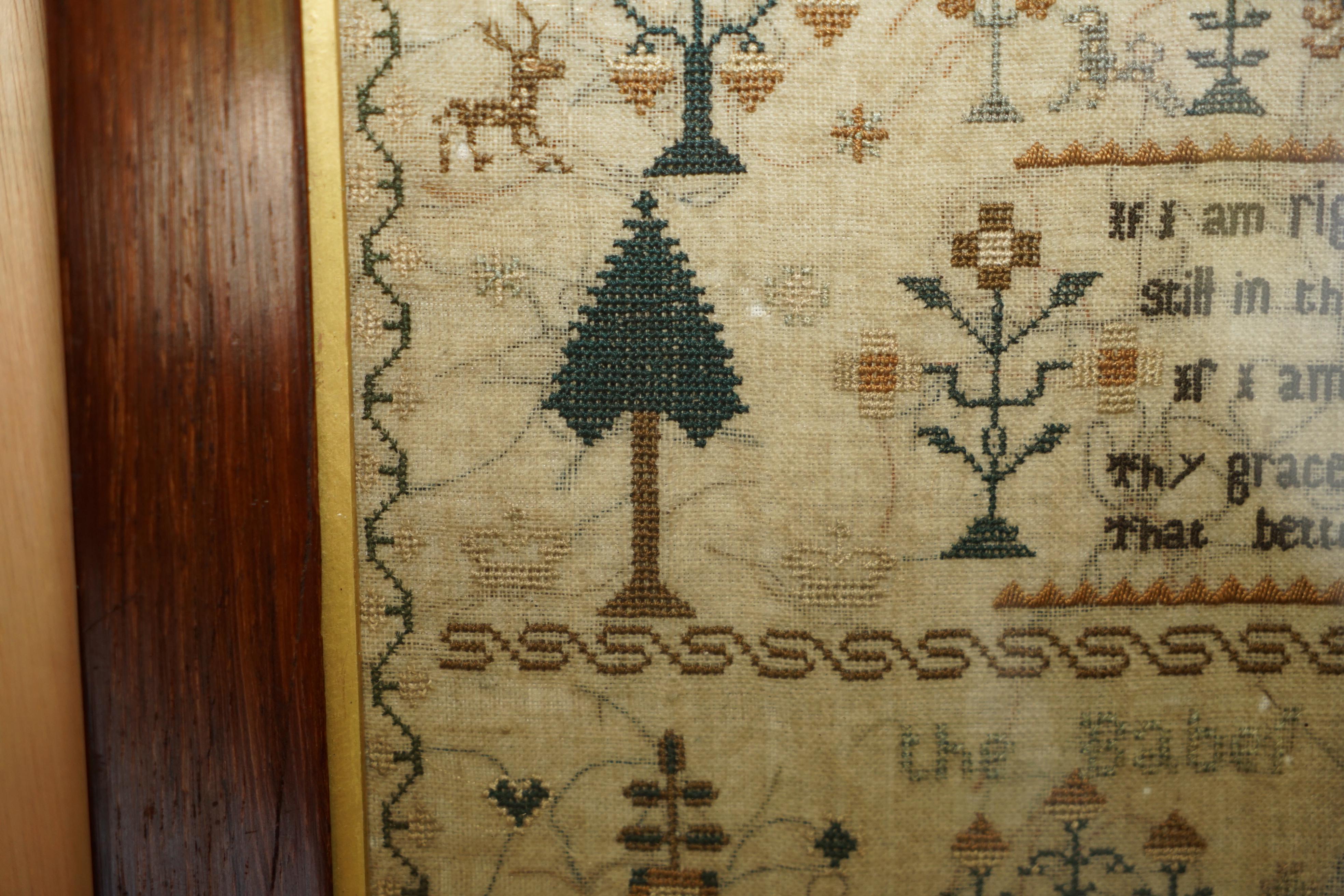 ANTIQUE 1828 ORIGINAL KiNG GEORGE IV NEEDLEWORK TAPESTRY SAMPLER HARDWOOD FRAME For Sale 5