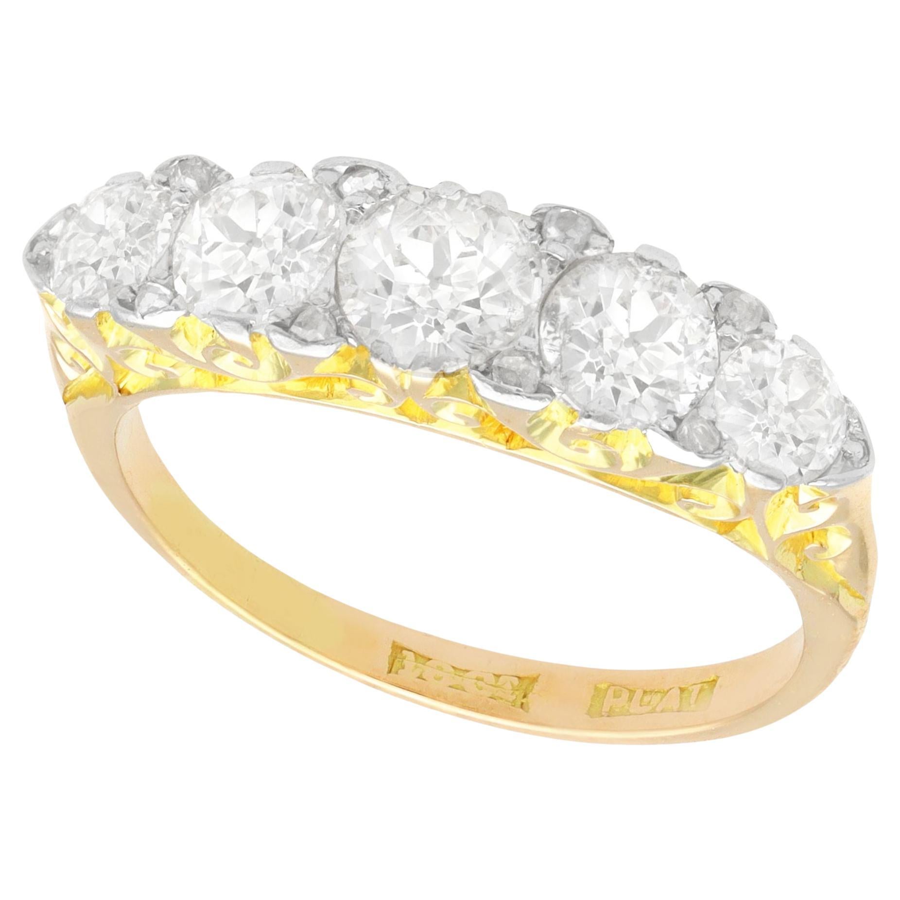 Bague habillée ancienne en or jaune 18 carats et diamant de 1,83 carat en vente