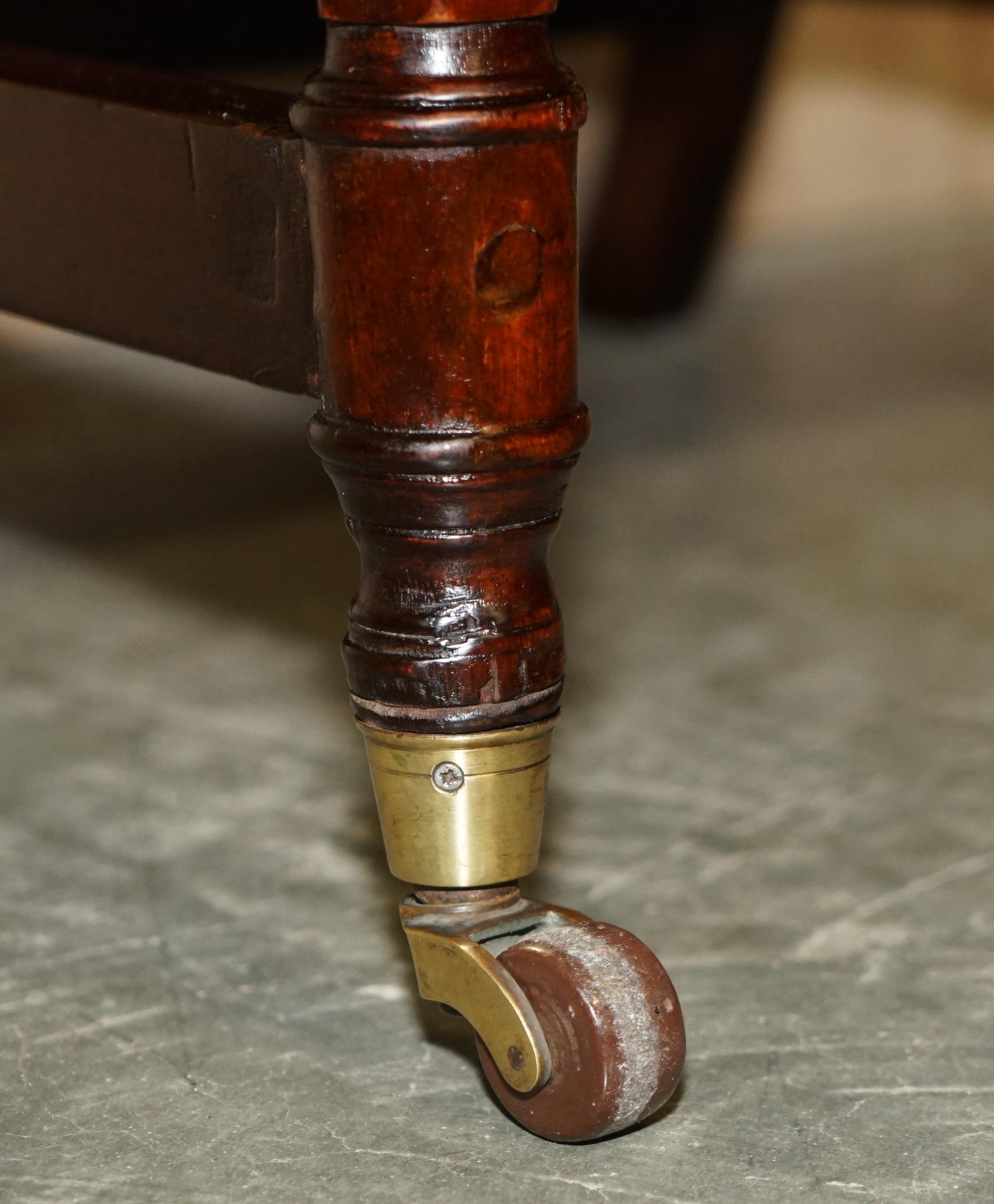 ANTIQUE 1830 WILLIAM IV FLAMED HARDWOOD METAMORPHIC LIBRARY ARMCHAIR STEPs (Mittleres 19. Jahrhundert) im Angebot
