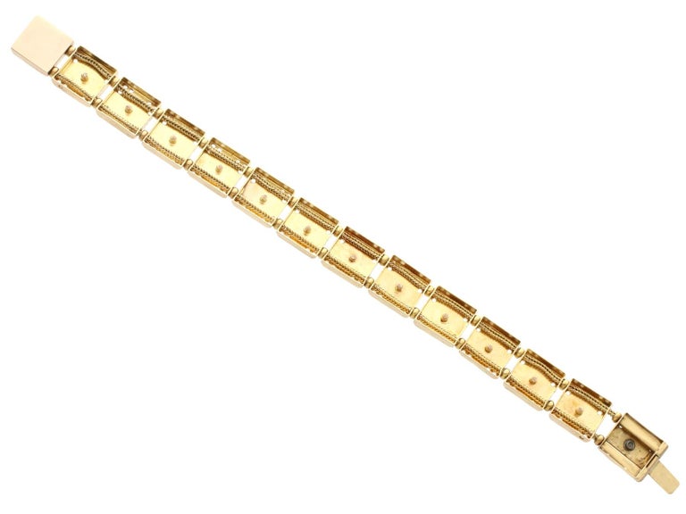 Antique 1830s Yellow Gold and Rose Gold Bracelet For Sale 3