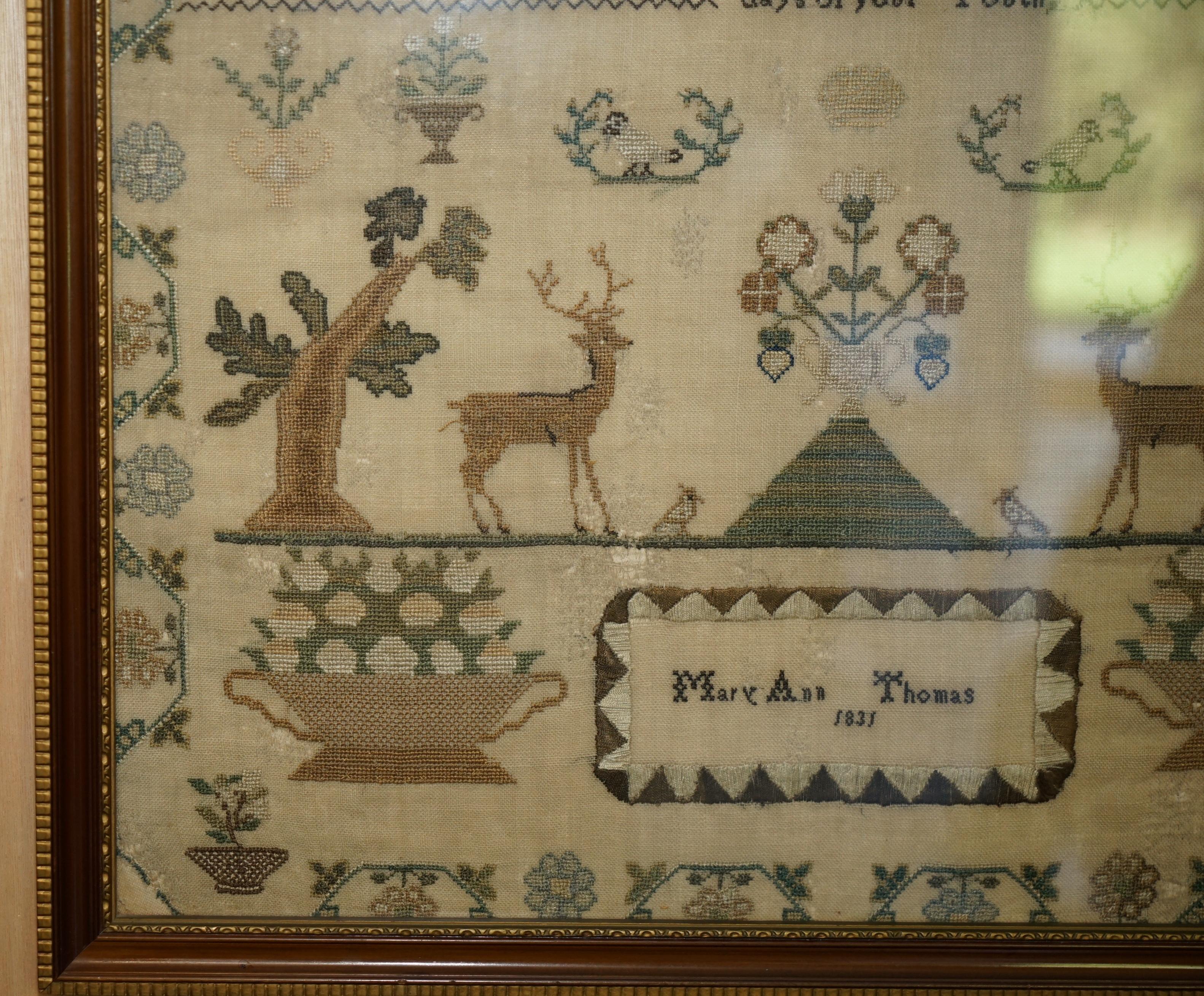 ANTIQUE 1831 ORIGINAL WiLLIAM IV NEEDLEWORK SAMPLER DEPICTING A VERSE ON YOUTH (Handgefertigt) im Angebot