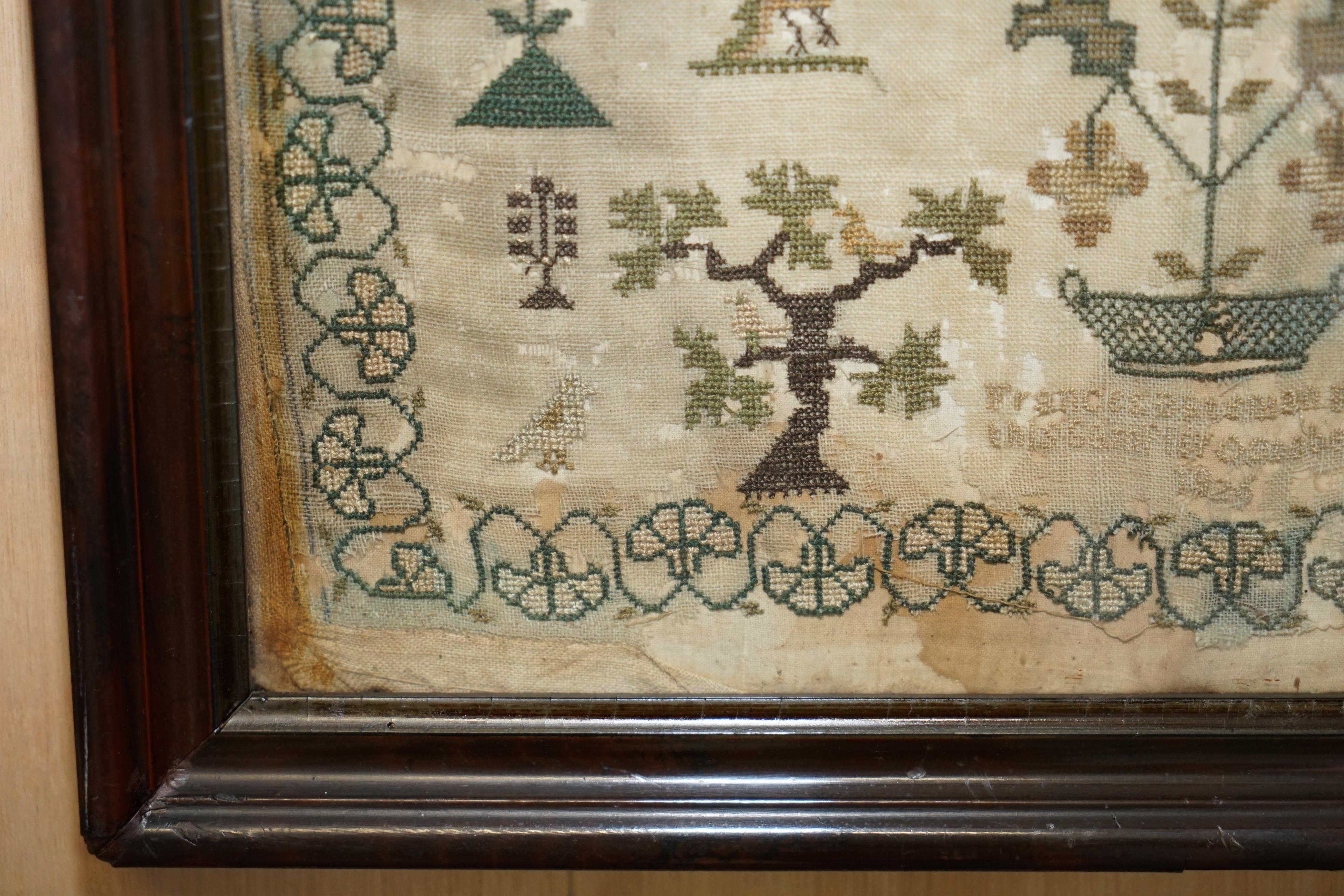ANTIQUE 1838 ORIGINAL EARLY ViCTORIAN NEEDLEWORK SAMPLER IN THE PERIOD FRAME For Sale 2