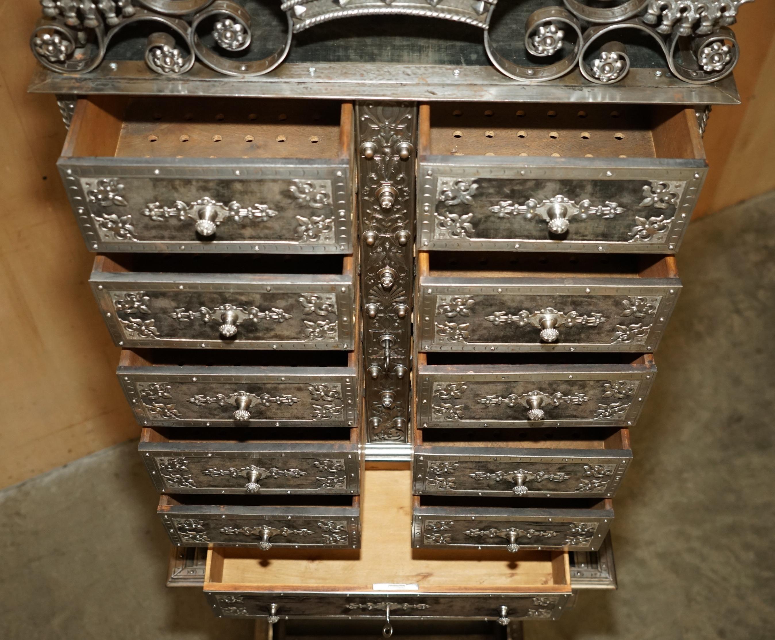 ANTIQUE 1840 METAL DENTAL CHIRURGIE CABINET WITH CROWN DETAILING & DRAWER LOCKs For Sale 11