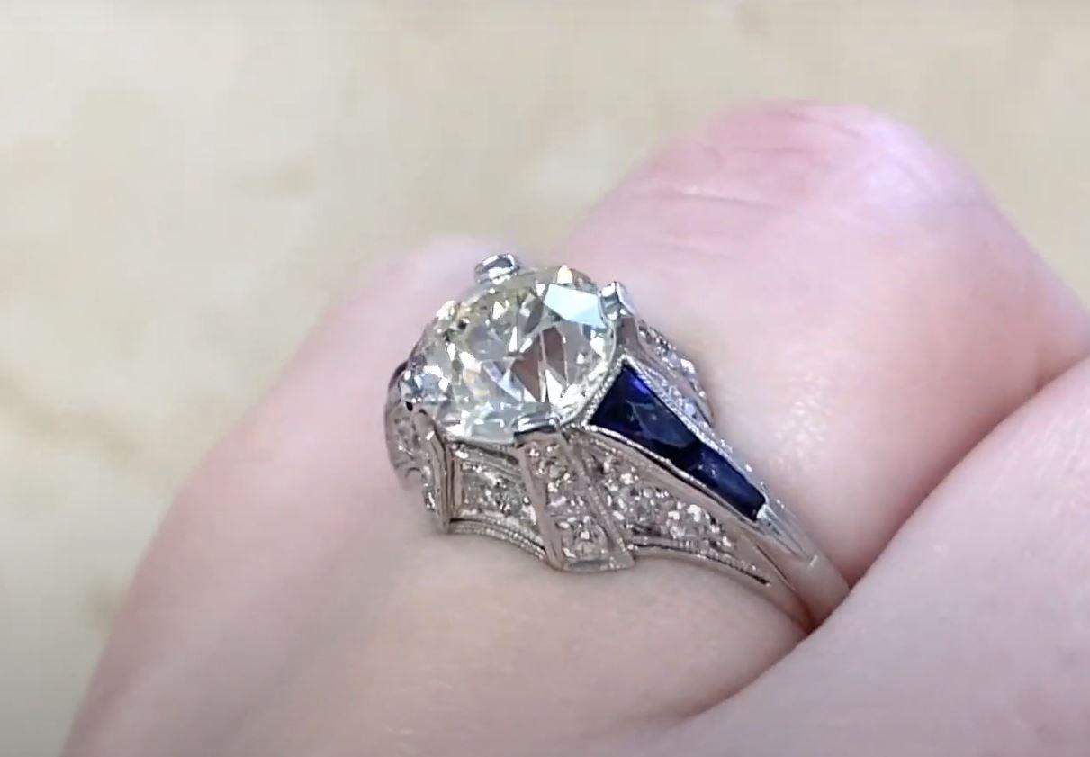 Women's Antique 1.85 Carat Old Euro-Cut Diamond Engagement Ring, VS1 Clarity, circa 1920 For Sale