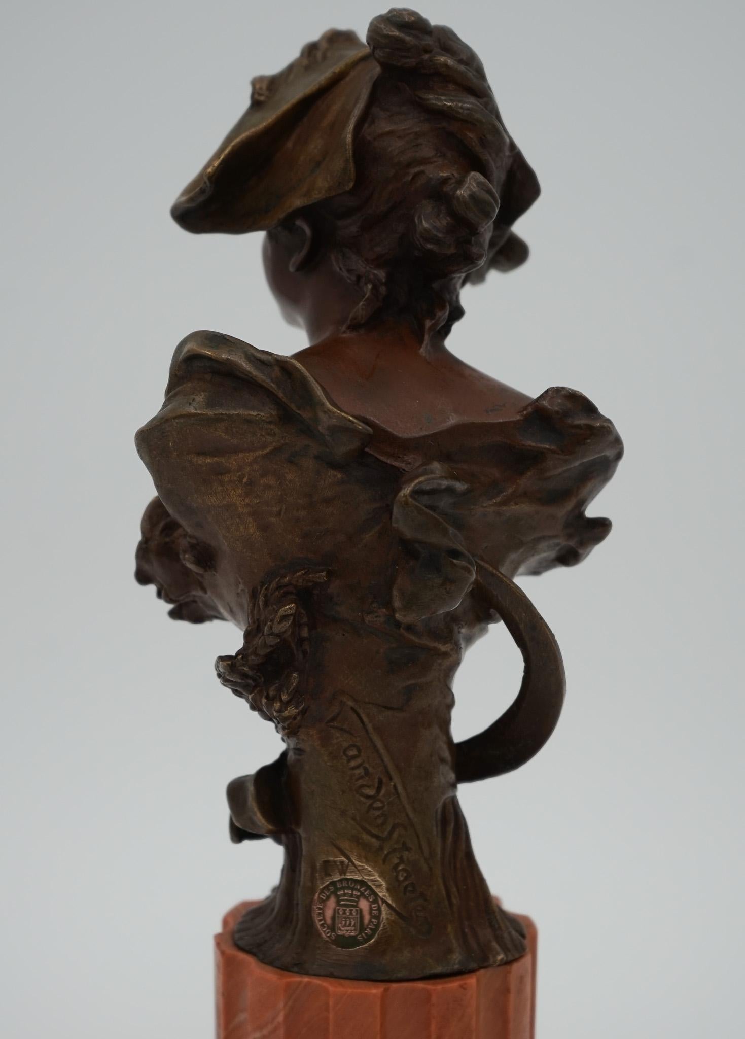 Antico 1856-1951 Georges Van der Straeten Busto in bronzo di donna olandese in vendita 3