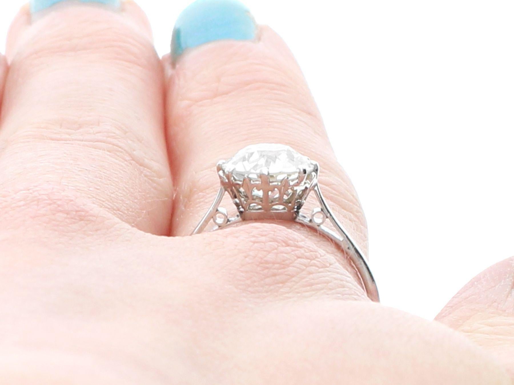 Antique 1.86 Carat Diamond and Platinum Solitaire Engagement Ring For Sale 2