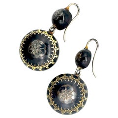 Antico 1870 Horn Piqué Orecchini Dangle Gioielli Sentimentali Viole del pensiero