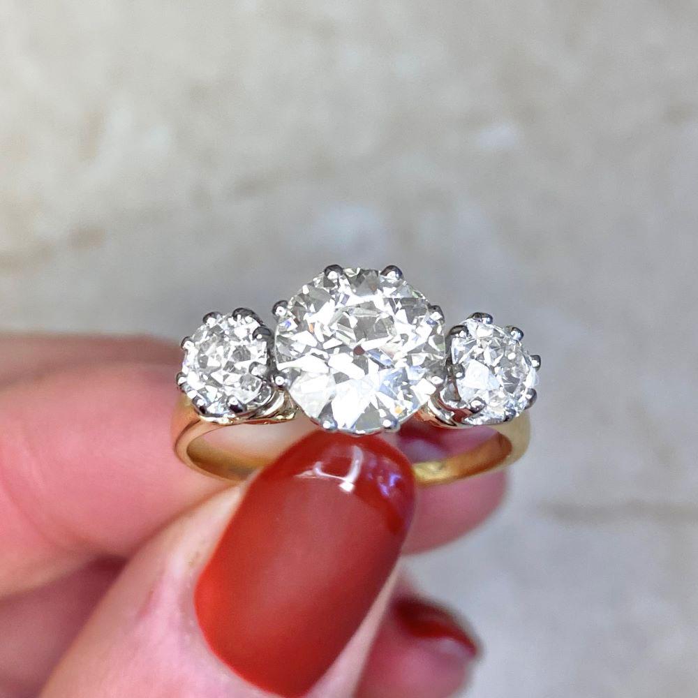 Antique 1.88 Carat Old-Euro Cut Three-Stone Diamond Engagement Ring, VS1 Clarity For Sale 3