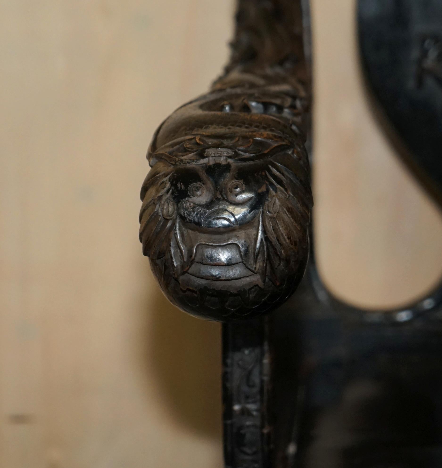 Bois de feuillus Antiquity 1880 Heavily Carved Chinese Dragon Armchair Must See Pictures en vente