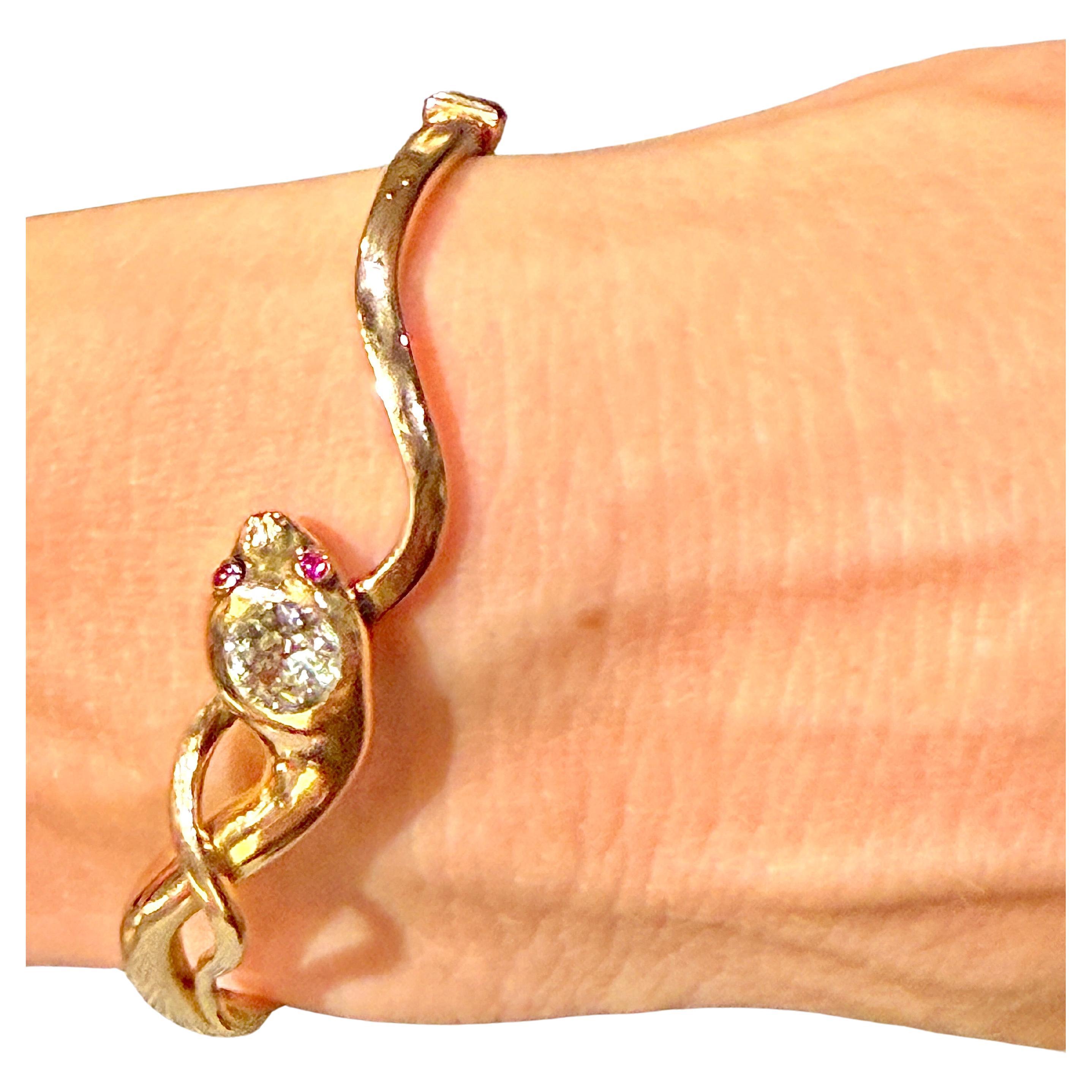 Antique 1880 Bracelet serpent 1 Carat Diamond Ruby Eyes 14 Karat Gold