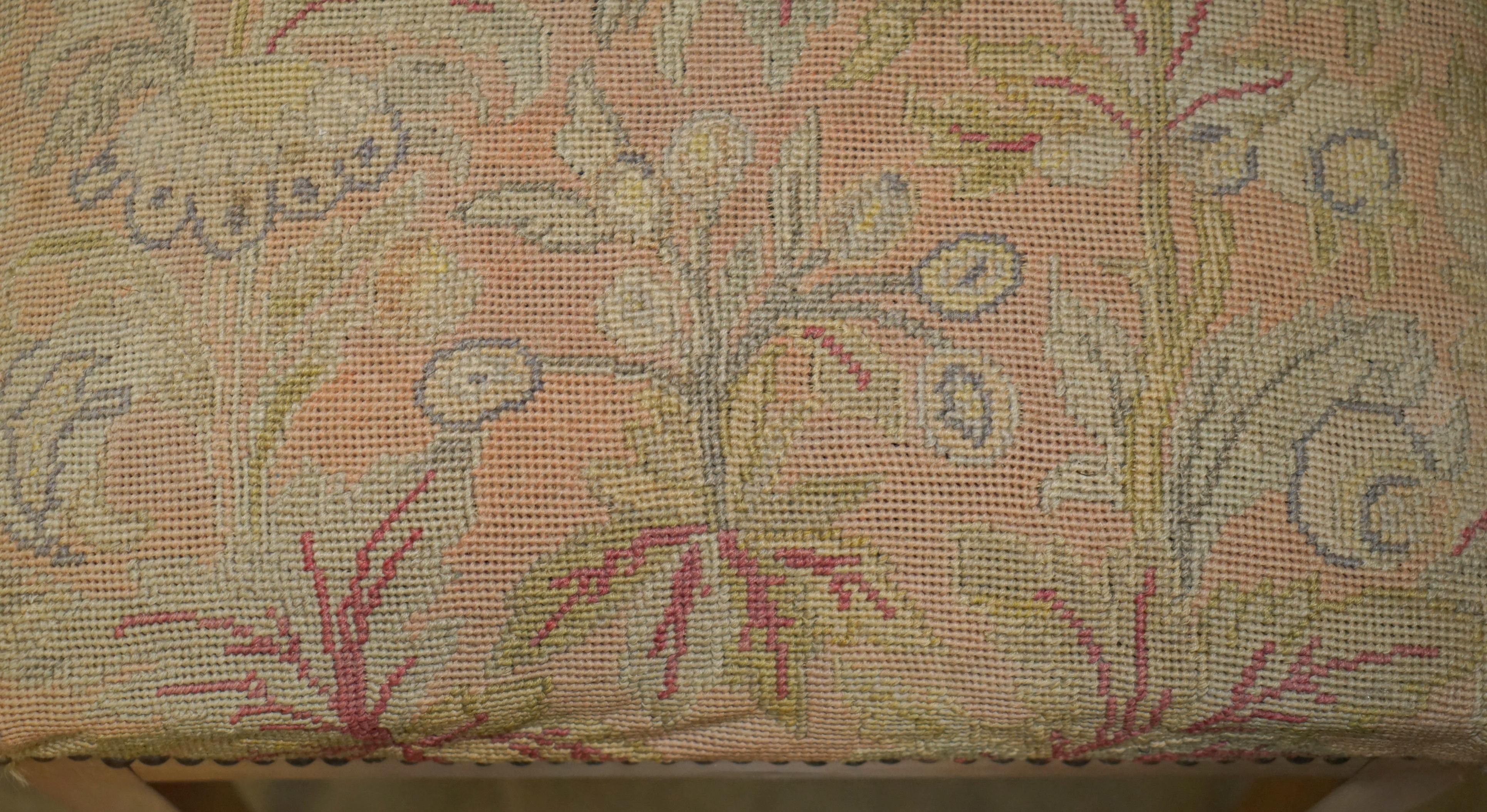 ANTIQUE 1880 SWEDiSH BIEDERMEIER WALNUT DRESSING TABLE STOOL EMBROIDERED TOP For Sale 10