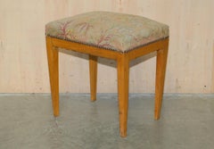 ANTIQUE 1880 SWEDiSH BIEDERMEIER WALNUT DRESSING TABLE STOOL EMBROIDERED TOP