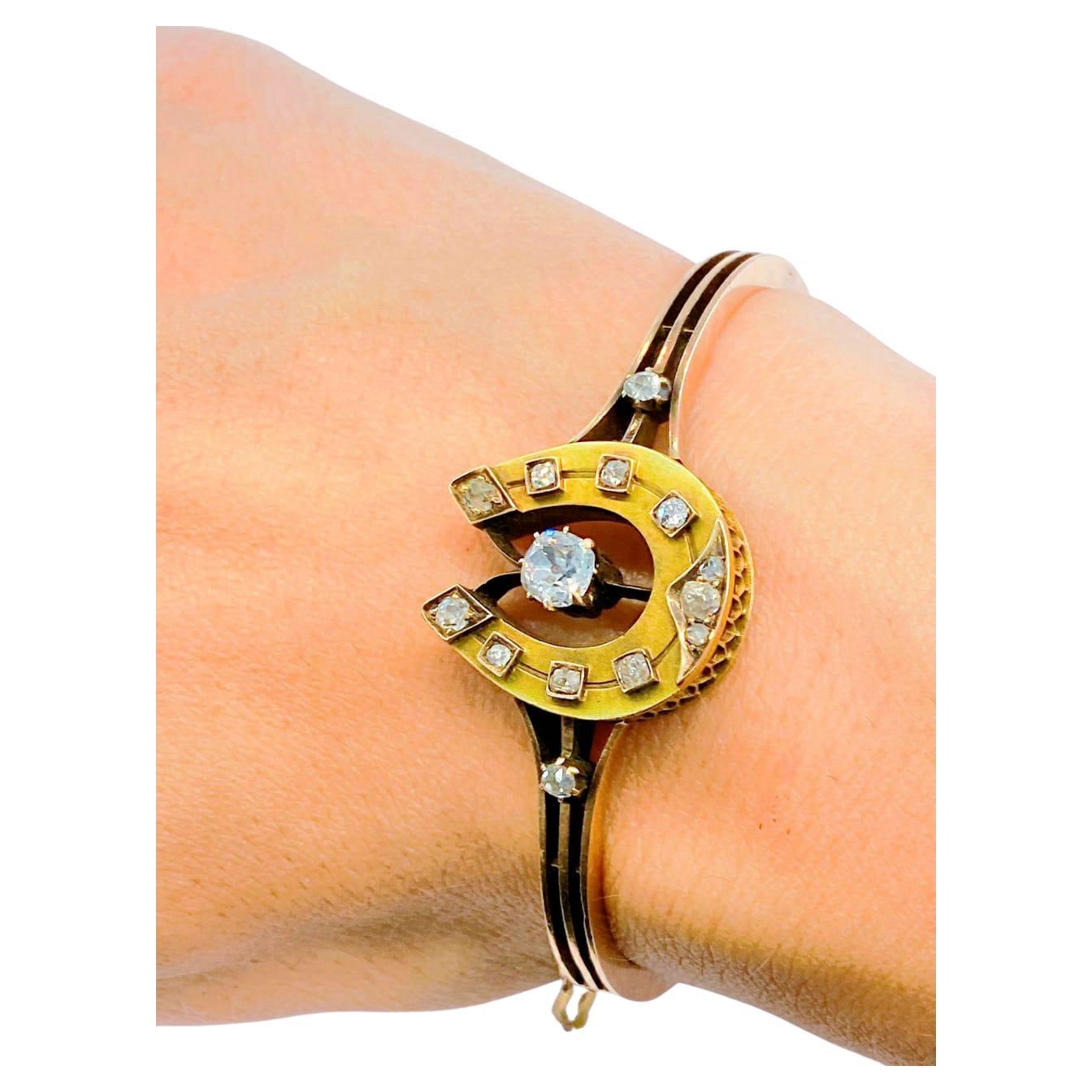 Antico bracciale d'oro russo a ferro di cavallo con diamanti del 1880 In condizioni buone in vendita a Cairo, EG