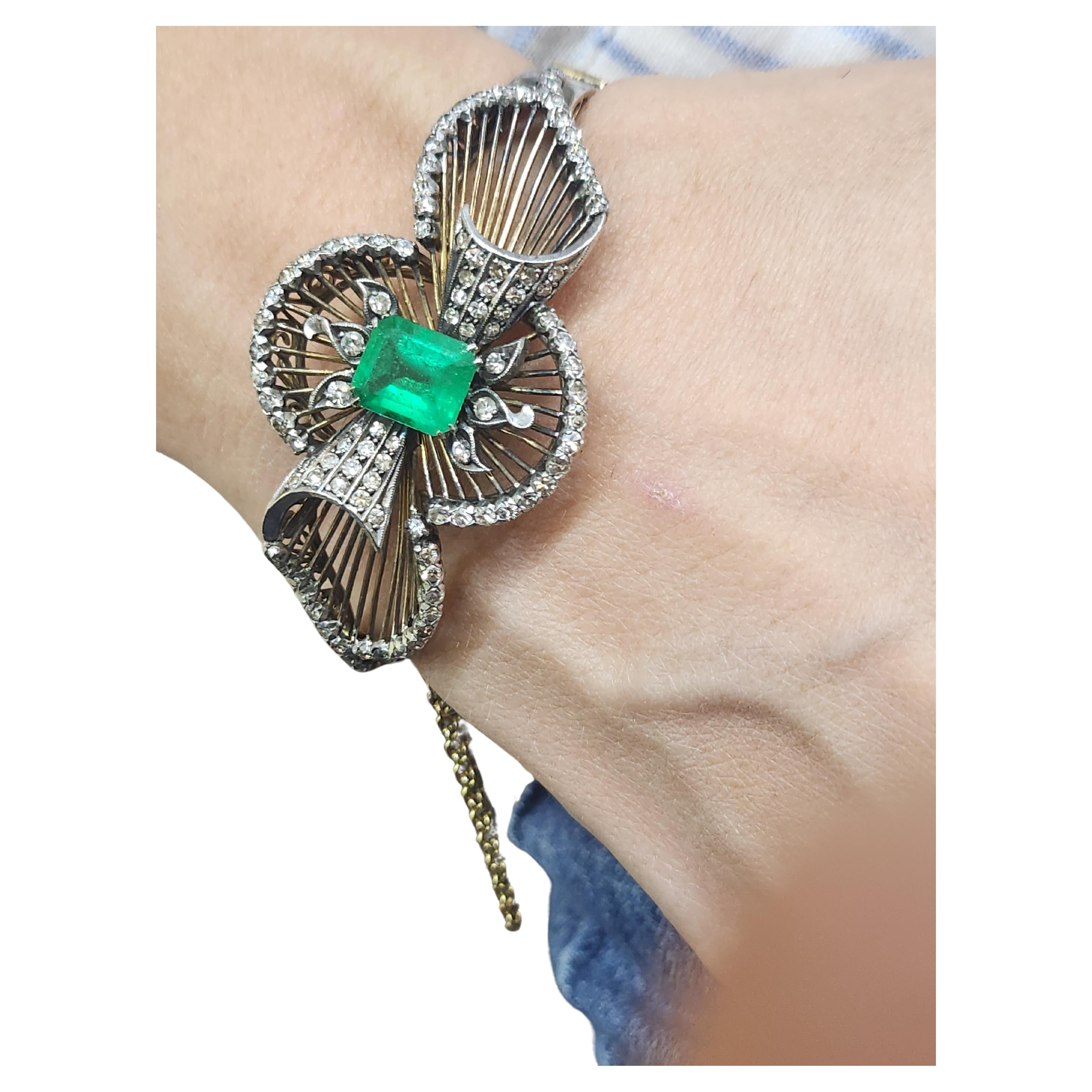 Antique Emerald And Diamond Gold Bangle Bracelet For Sale 4