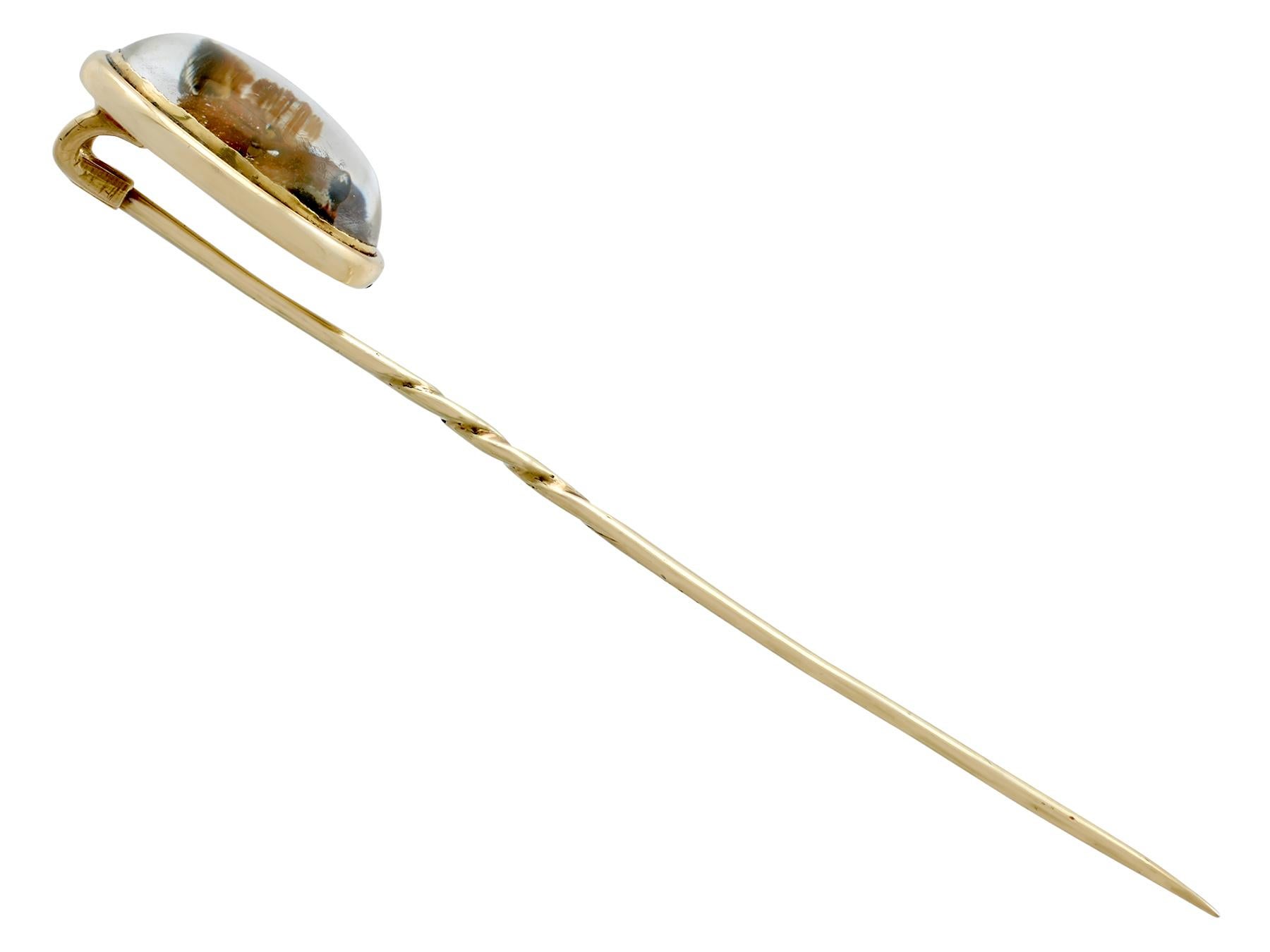 Antique 1880s Essex Crystal and Yellow Gold Pin Brooch In Excellent Condition In Jesmond, Newcastle Upon Tyne