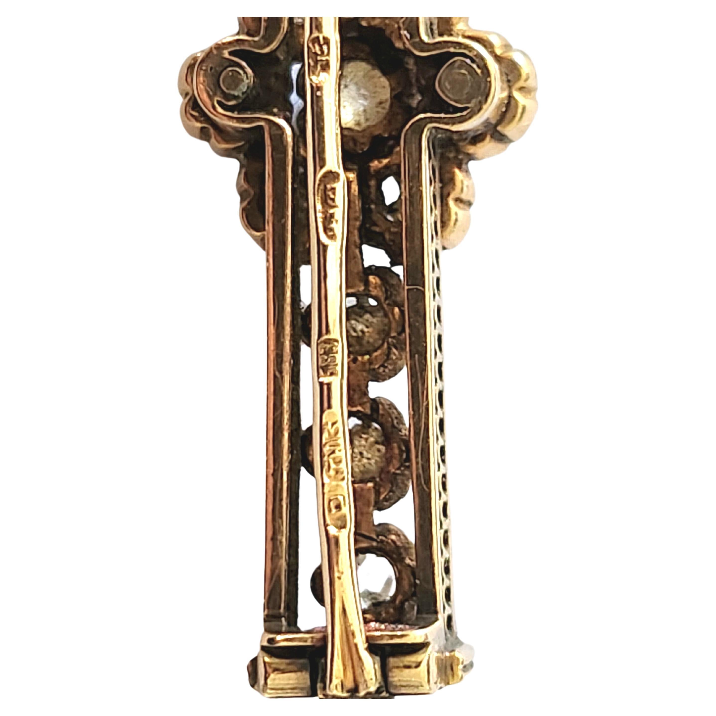 Antica spilla in oro russo con diamante taglio rosa del 1880 In condizioni buone in vendita a Cairo, EG