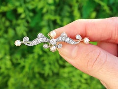 Antica spilla in oro giallo con diamanti e perle del 1890