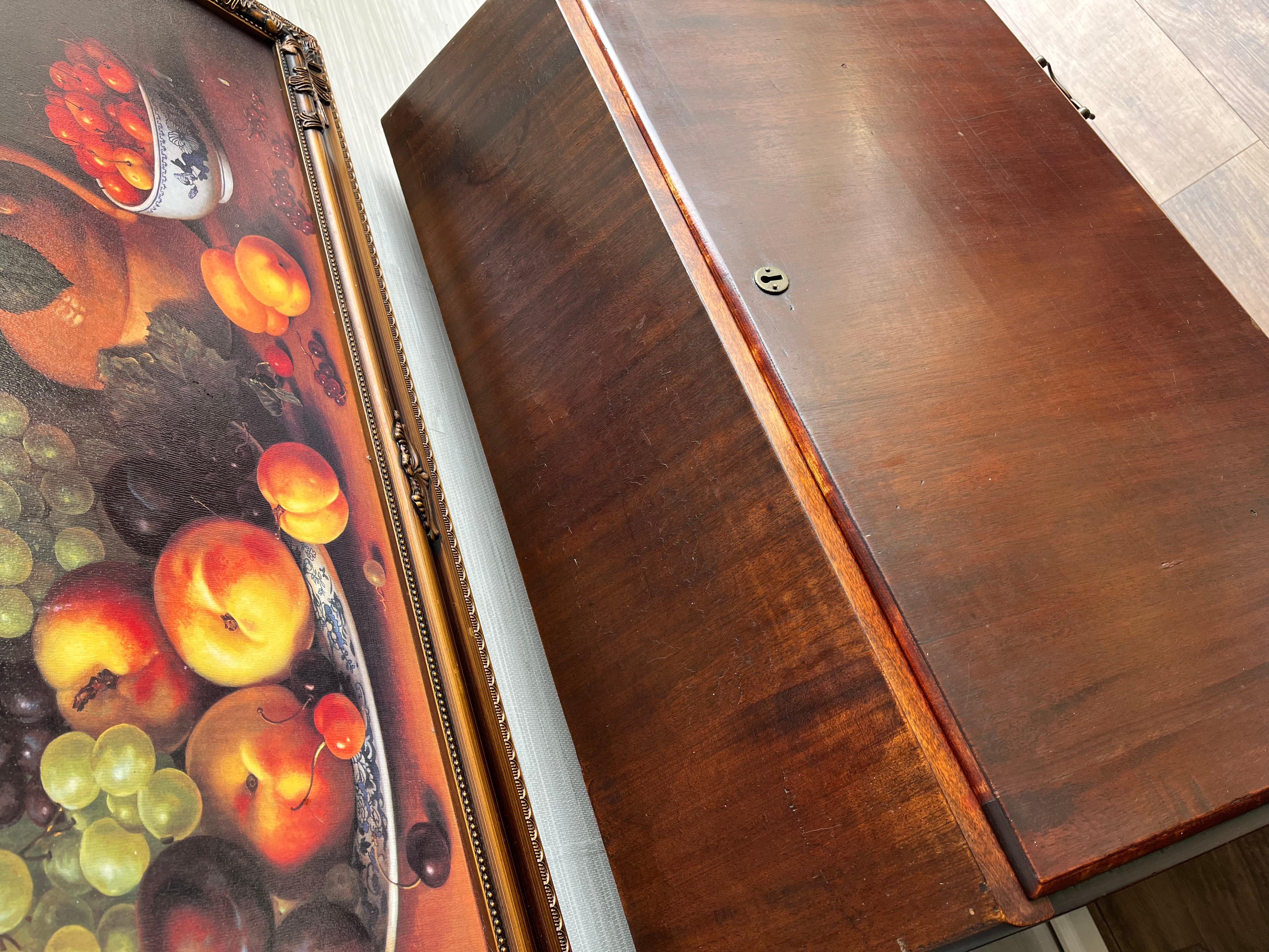 Antique 1890s Italian Mahogany Secretary Desk with Caryatid Carvings & Paw Feet For Sale 4