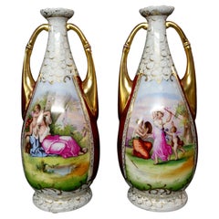 Paire de vases autrichiens victoriens anciens Amorous des années 1890 « Marqués »