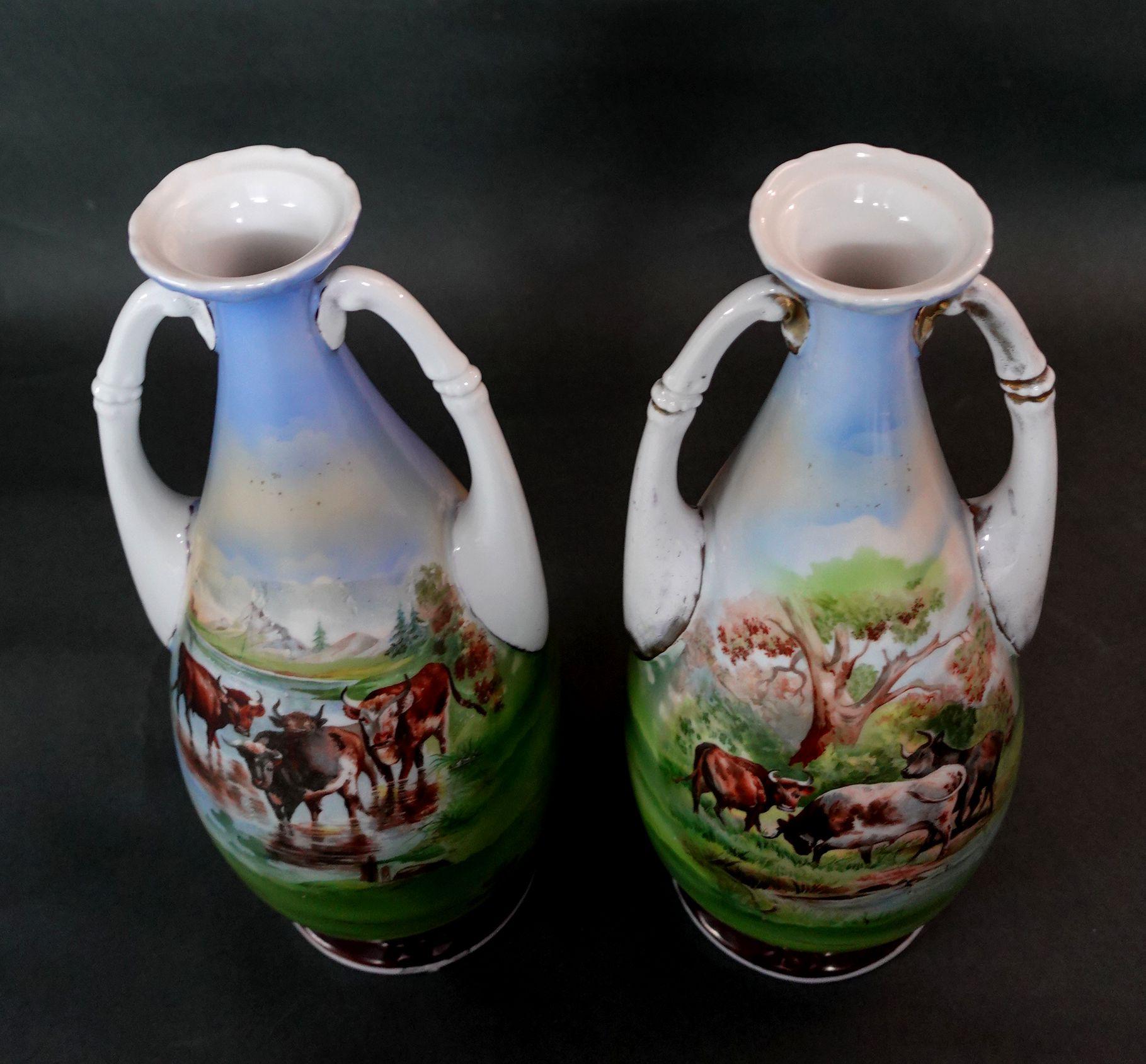 Paire de vases victoriens autrichiens anciens des années 1890 « marqués » Bon état - En vente à Norton, MA