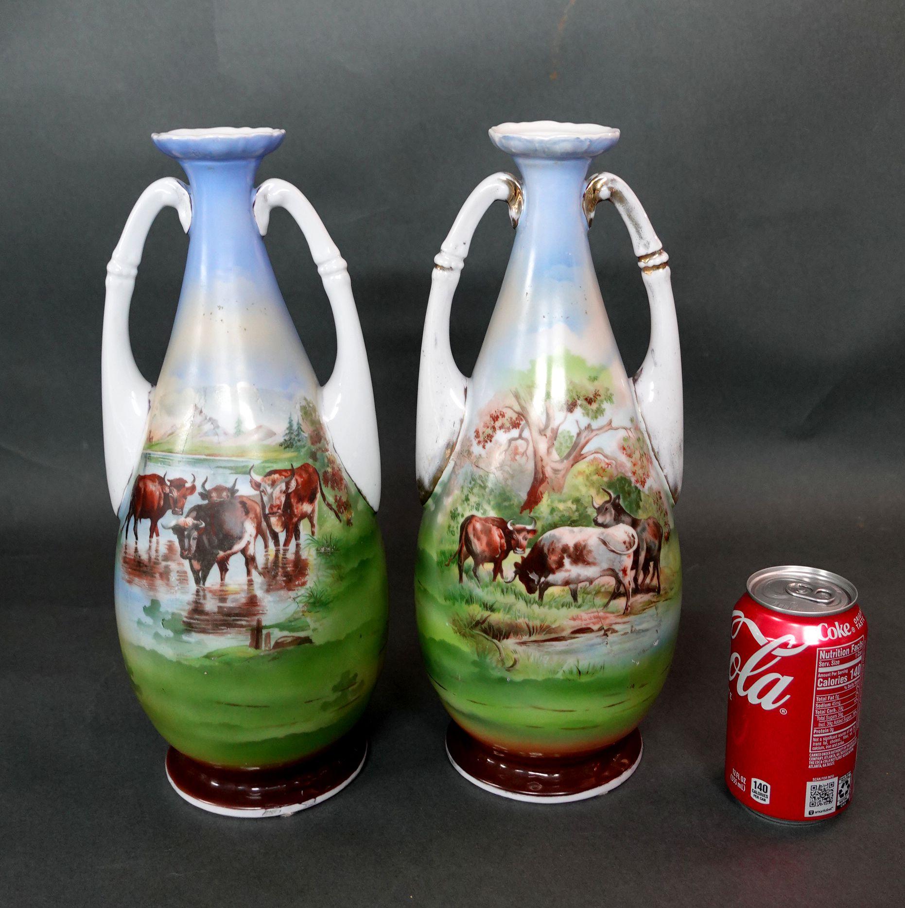 Paire de vases victoriens autrichiens anciens des années 1890 « marqués » en vente 1