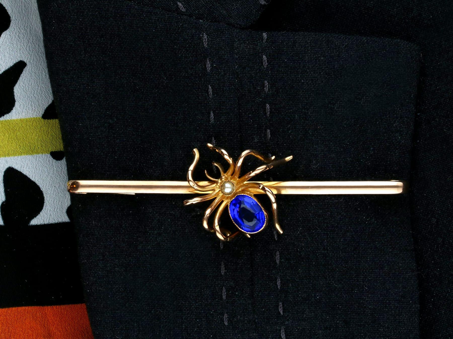 Antique 1890s Pearl and Blue Colored Glass Yellow Gold Spider Brooch For Sale 3