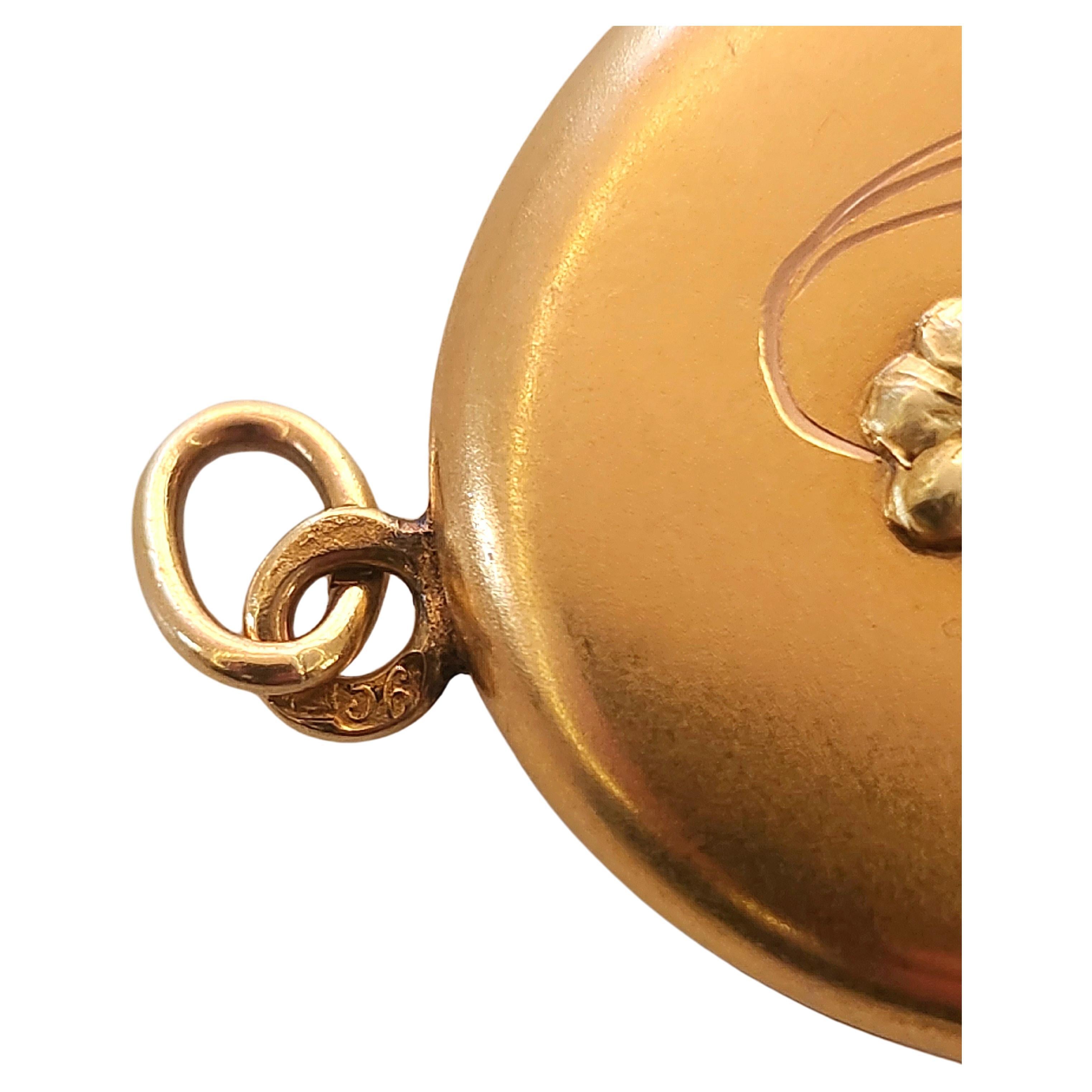 Antique 1890s Russian Gold Locket Pendant For Sale 3