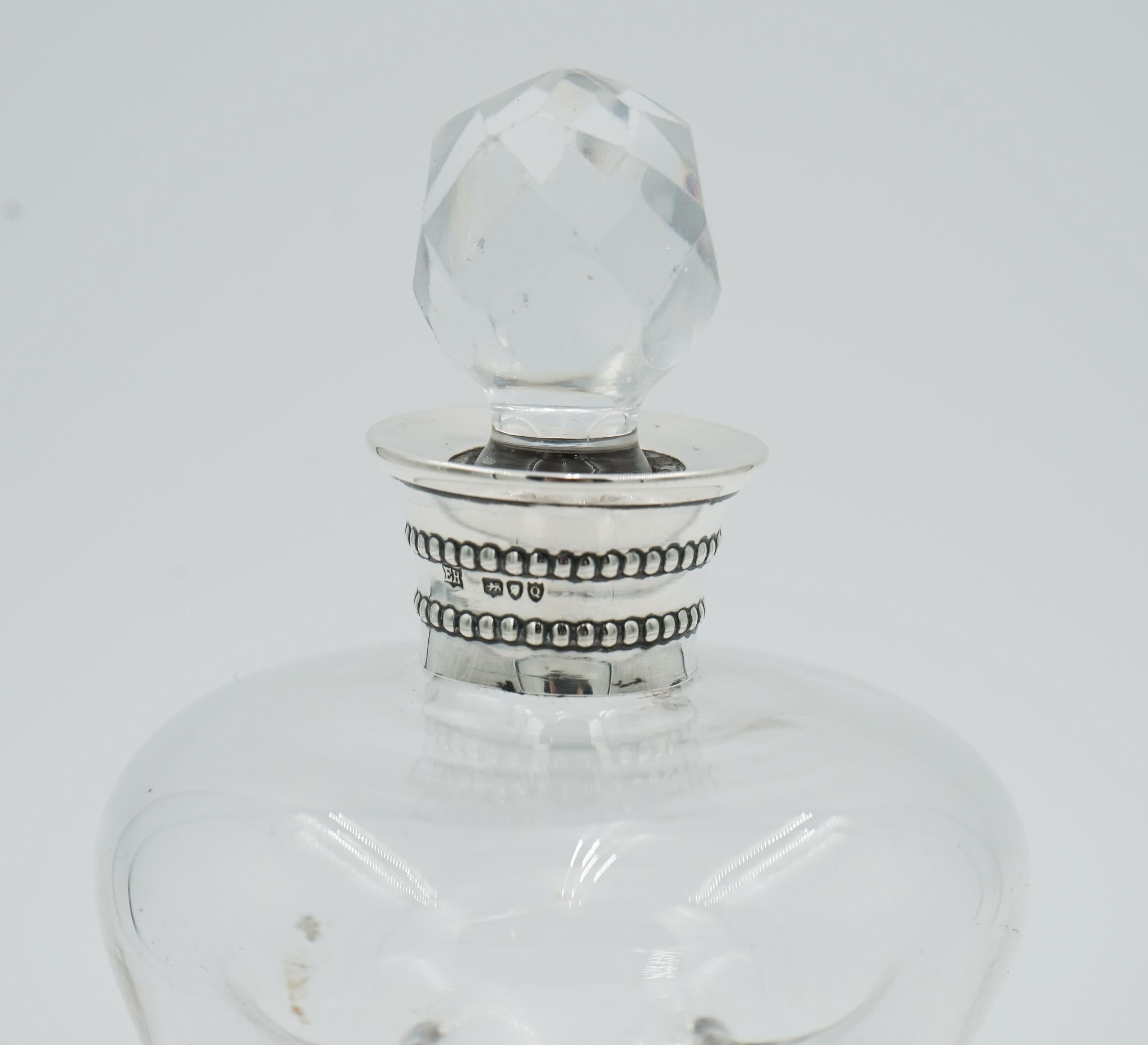 ANTIGUO COLLAR DE PLATA DE LEYENDA DE 1891 WILLIAM HUTTON & SONS LONDRES DECANTERO DE PIÑA en venta 1