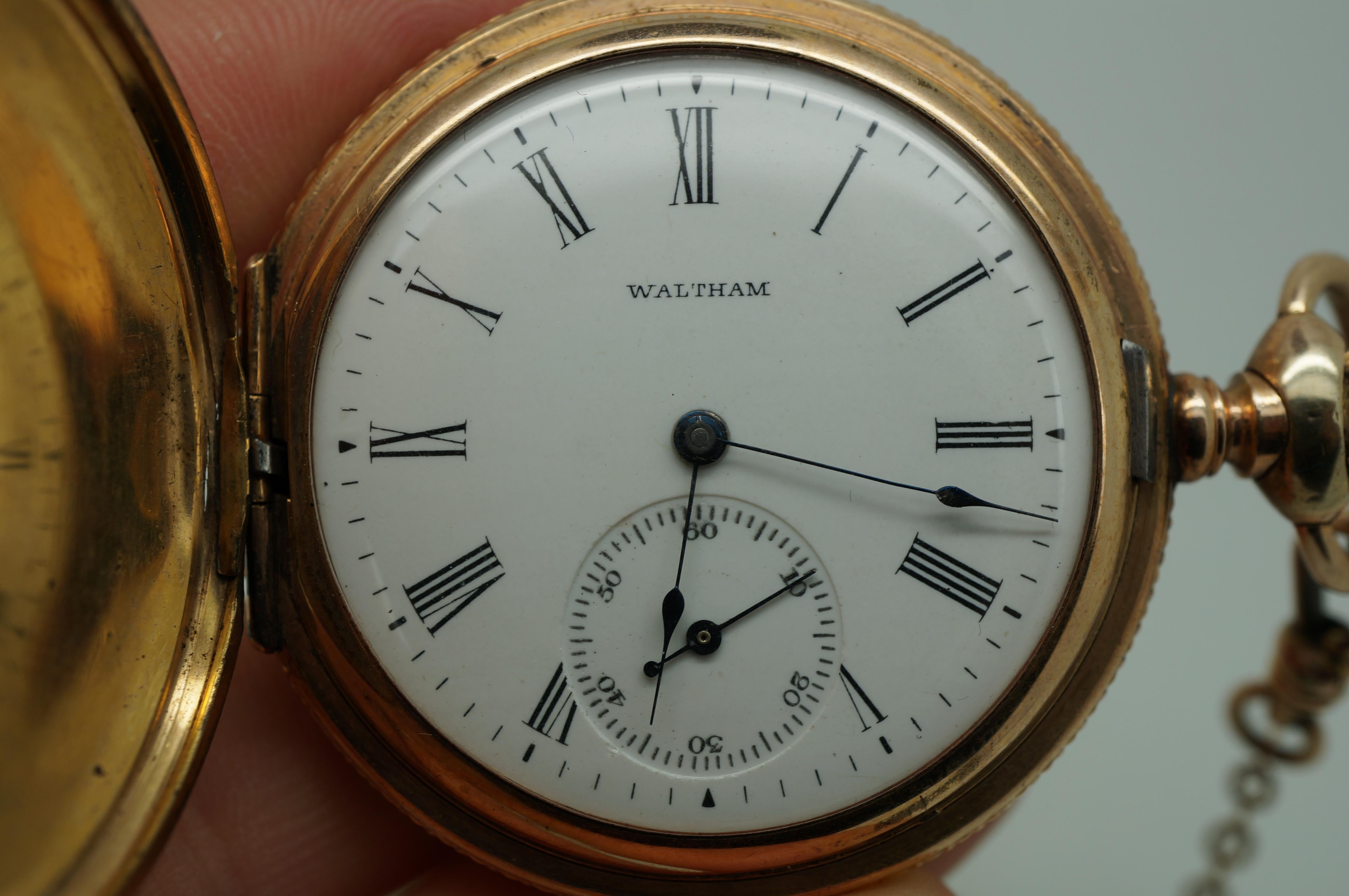 Antique 1897 American Waltham 14K Gold Seaside 7J 6s Pocket Watch & Chain For Sale 4