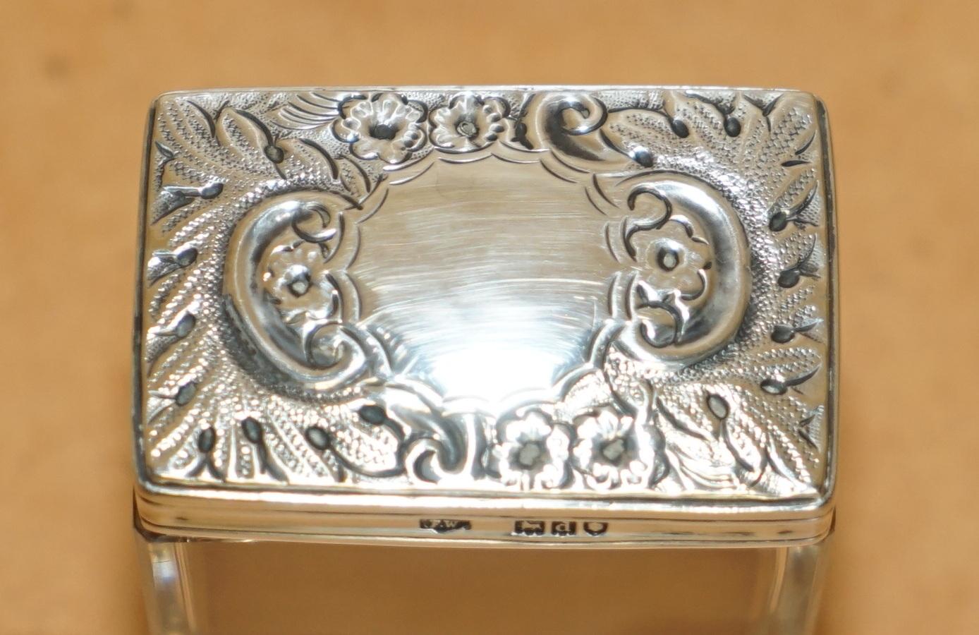 ANTICO VASO DA TRIONFO IN ARGENTO STERLINGO E VETRO FREDERICK WICK & SONS del 1899 In condizioni buone in vendita a West Sussex, Pulborough