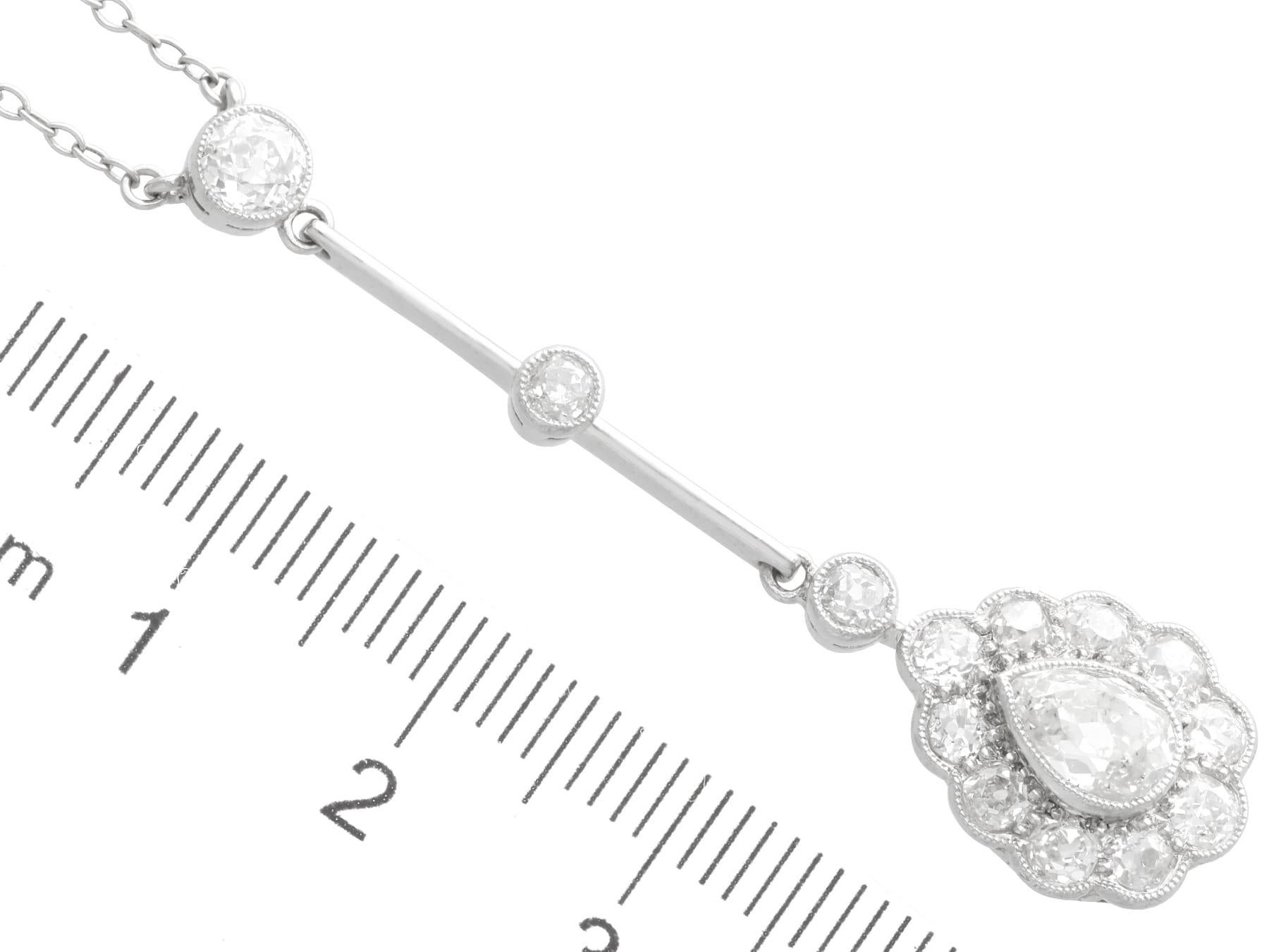 Pendentif ancien en platine et diamants de 1,89 carat, c. 1910 en vente 1