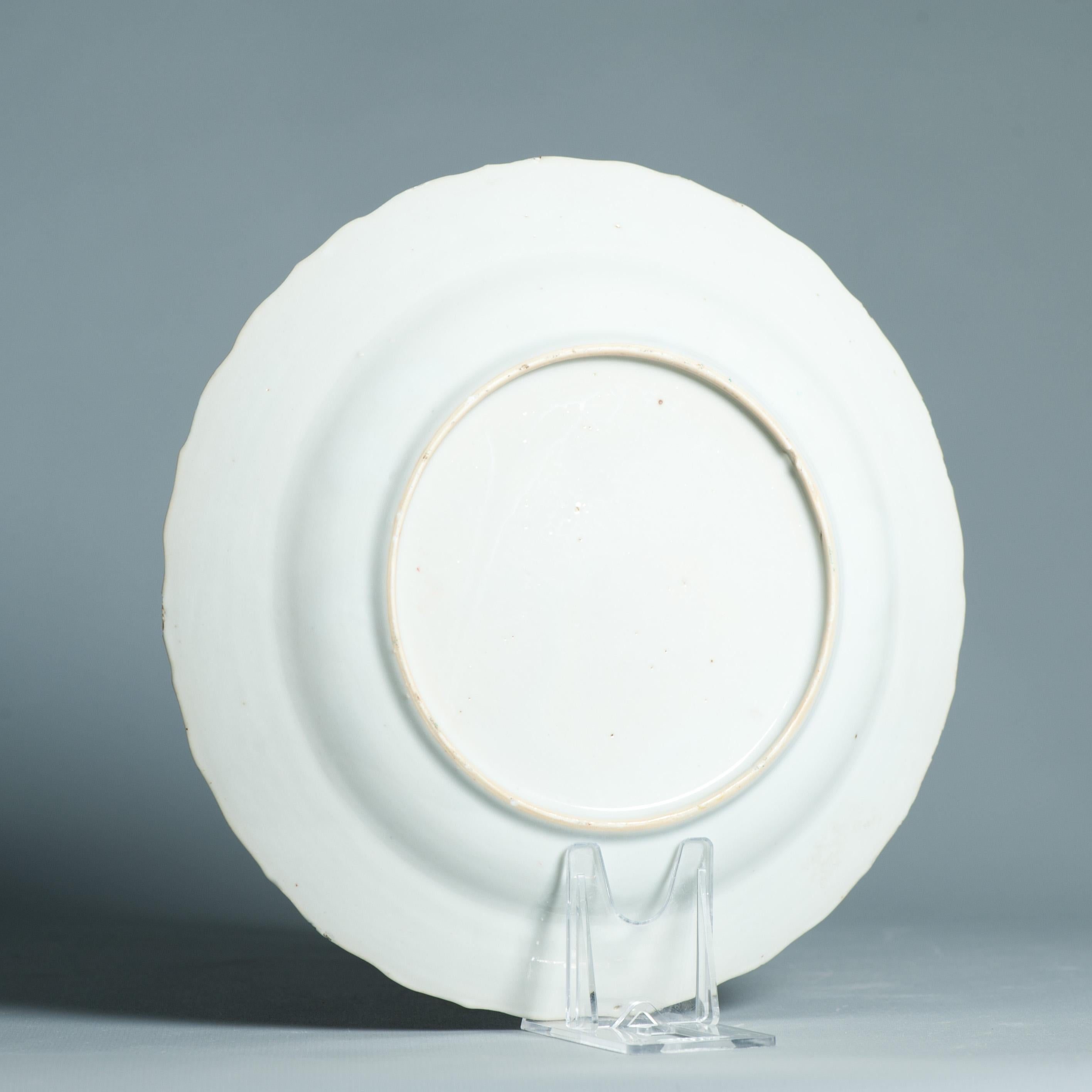Plat en porcelaine chinoise antique 18C Amsterdam Bont Anhua Fleurs Qing en vente 5