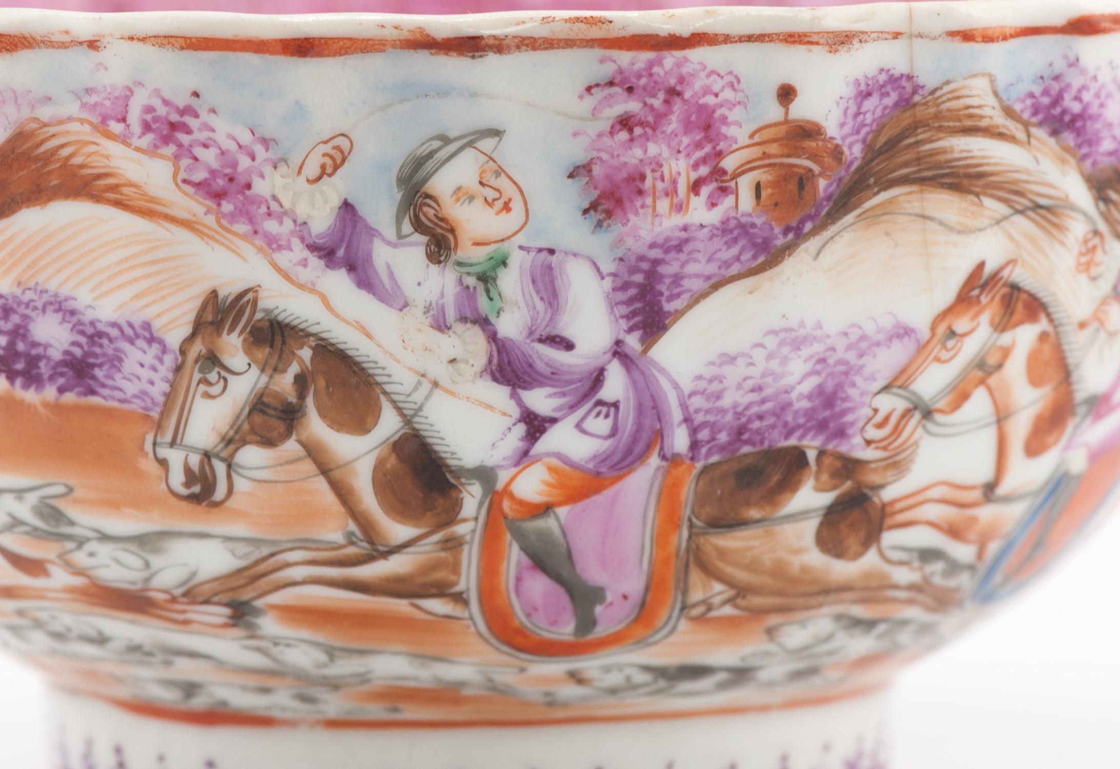 Antiguo Cuenco de Caza de Porcelana China de 18C Famille Rose Qianlong Fencai en venta 8