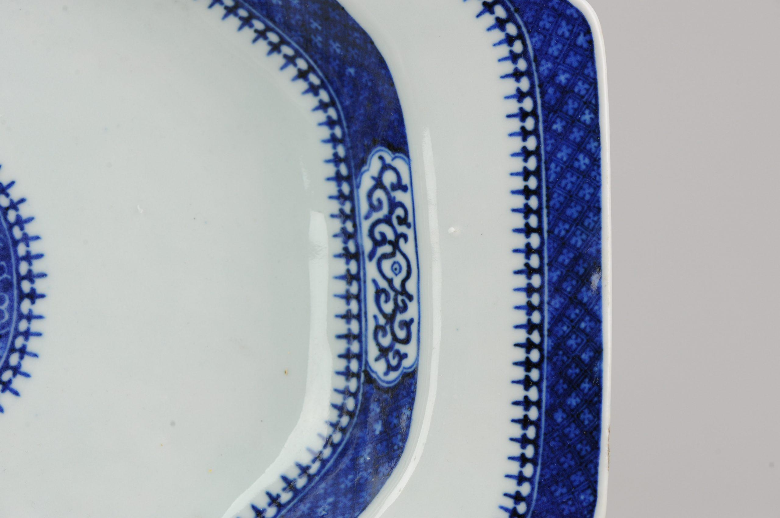Antique 18th Century Large Serving Plate Jiaqing Qing Chinese Porcelain Blue and For Sale 6