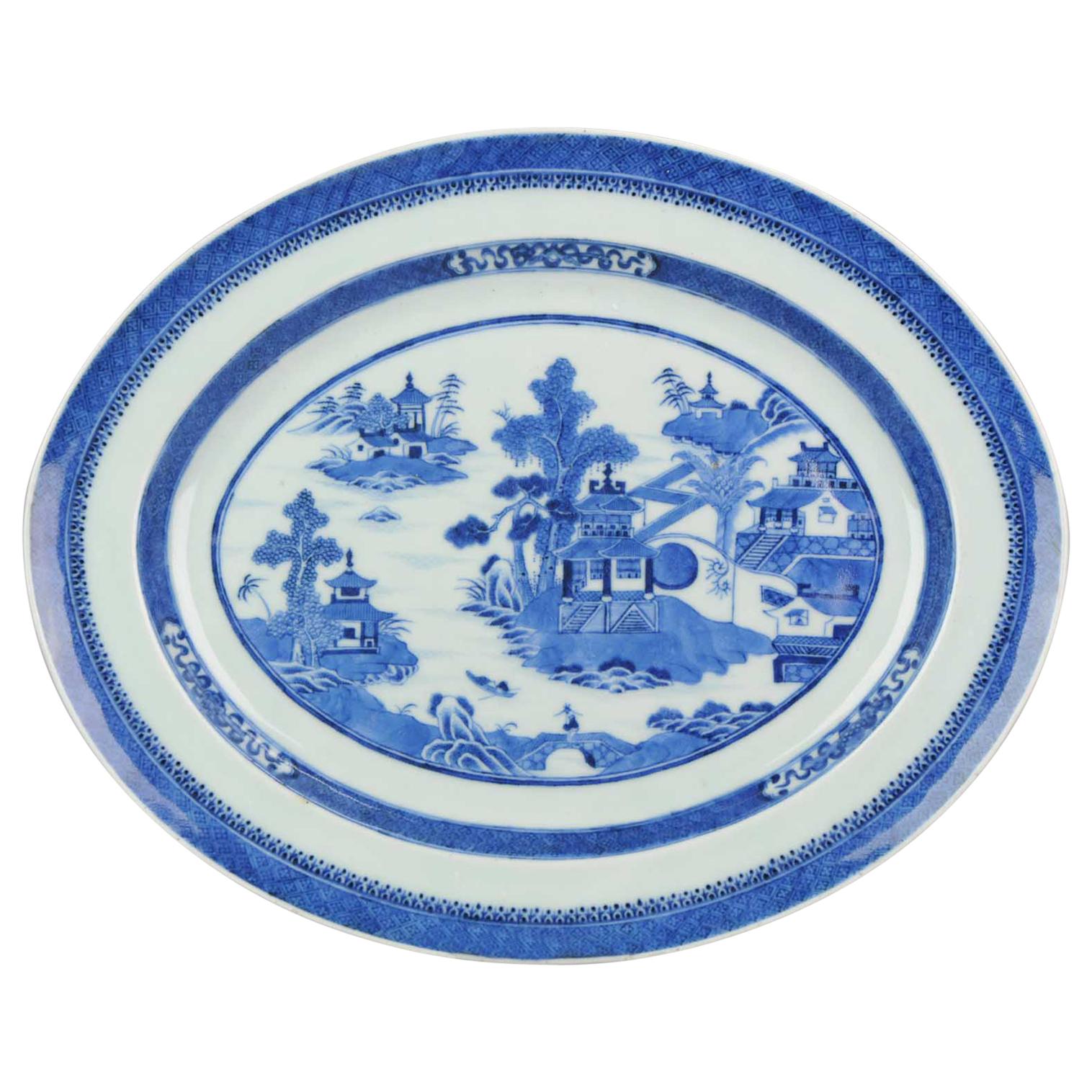 Antique Large Serving Plate Jiaqing Qing Chinese Porcelain Blue and White For Sale
