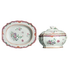 Soupière en porcelaine chinoise d
époque Qianlong 18C avec couvercle Fleur Rose
