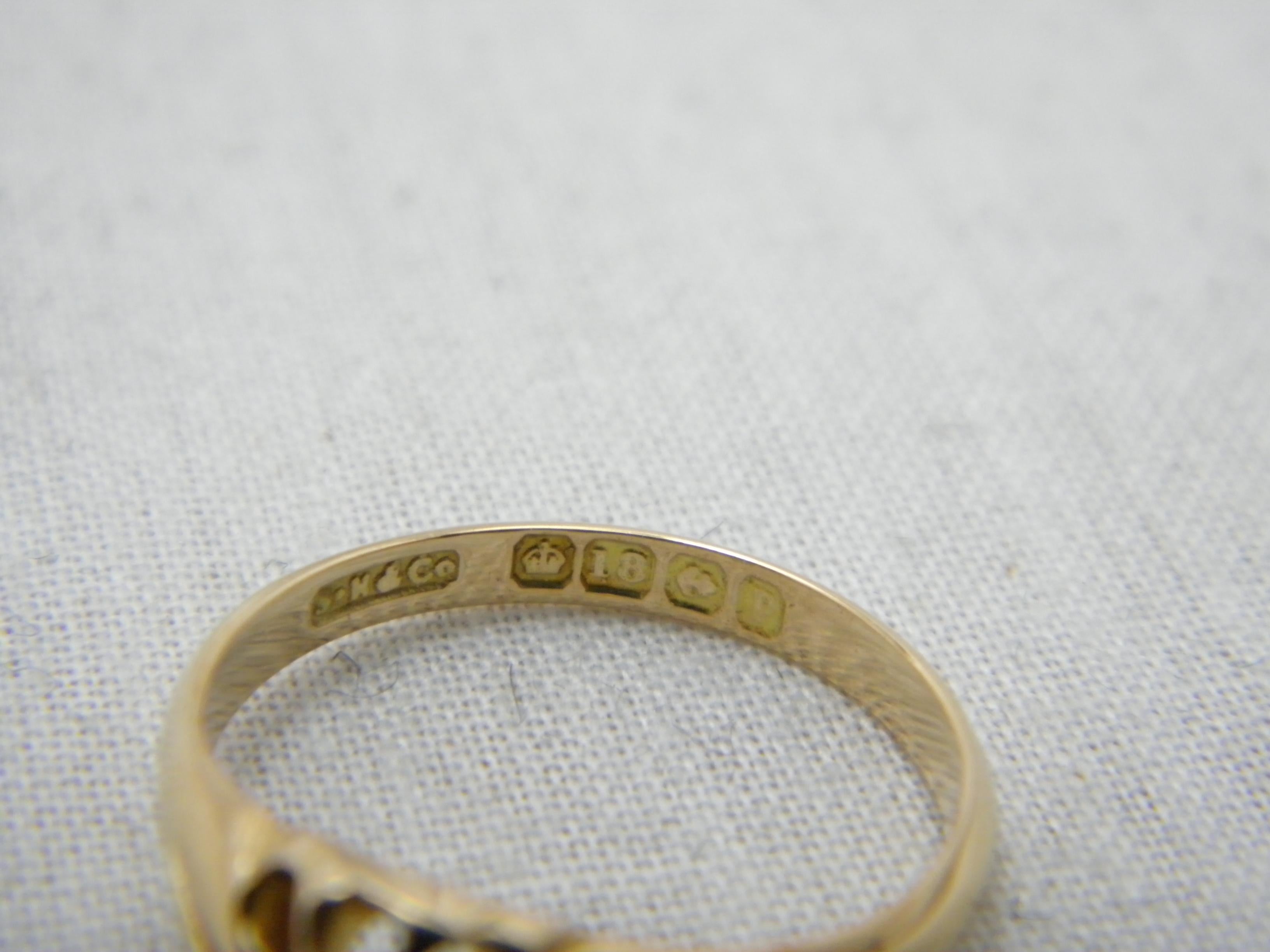 Antique 18ct Gold 0.33Cttw Diamond Solitaire Gypsy Ring Size N 6.75 750 Purity In Good Condition For Sale In Camelford, GB